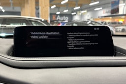 punainen Mazda CX-30 2024 kuva 20.