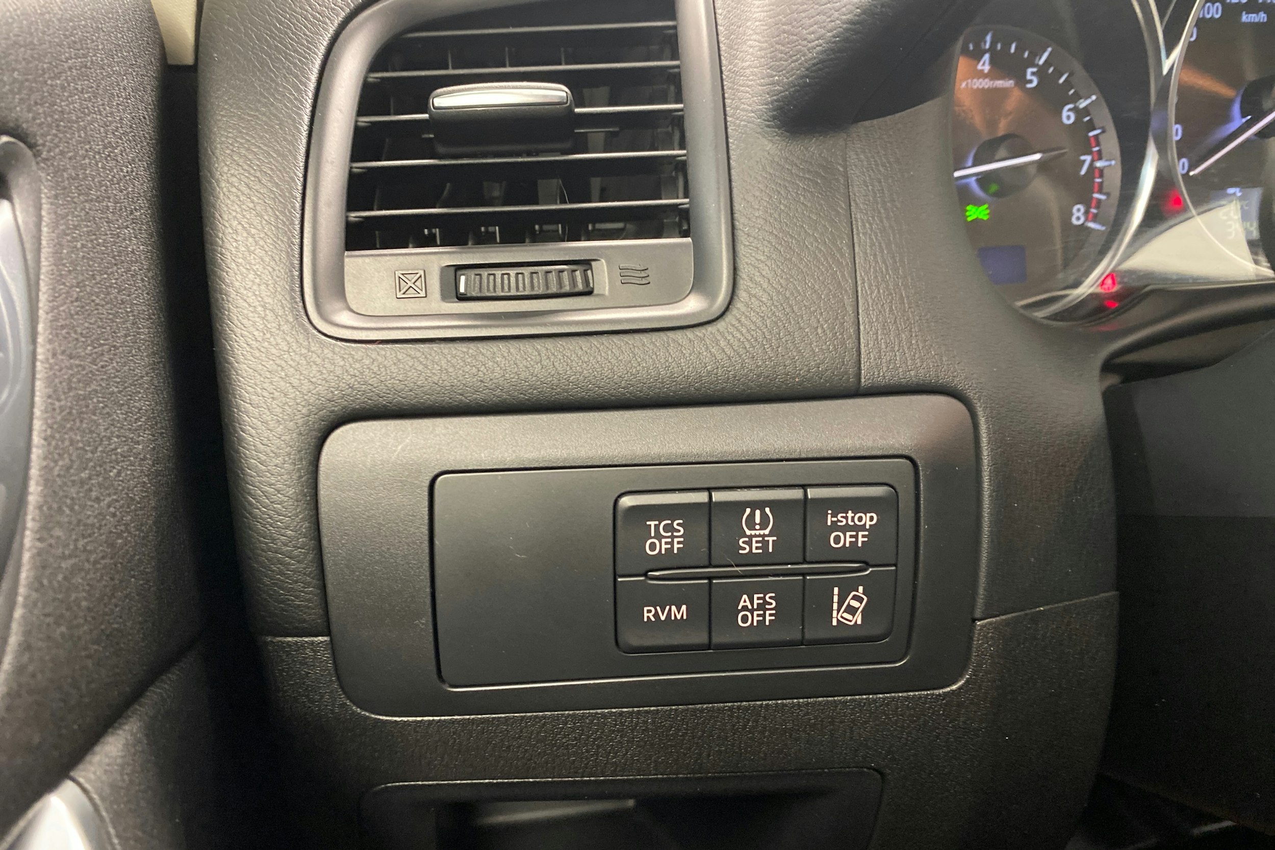 sininen Mazda CX-5 2013 kuva 17.