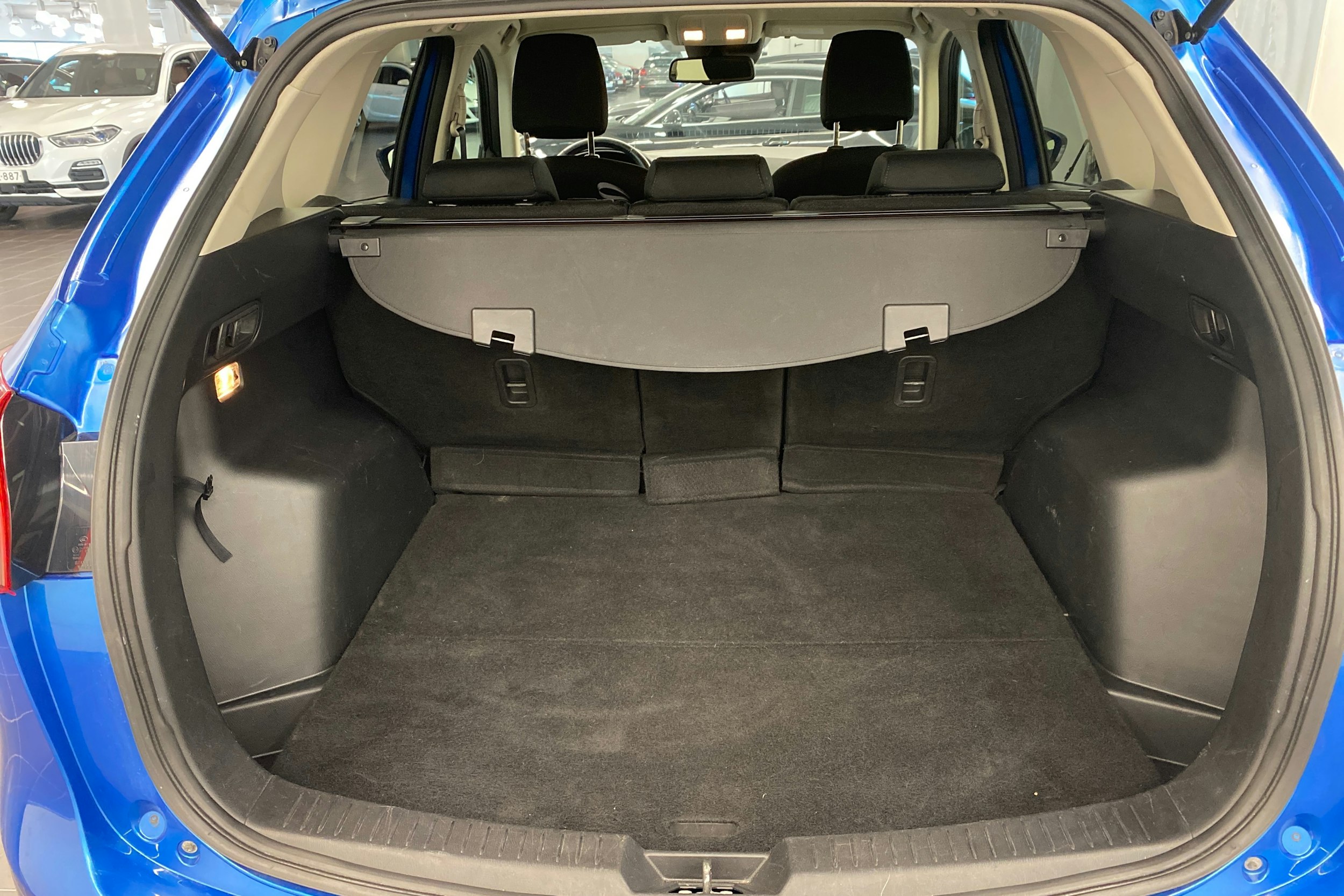 sininen Mazda CX-5 2013 kuva 27.