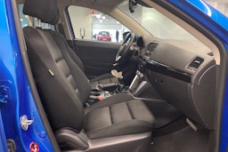 sininen Mazda CX-5 2013 kuva 29.