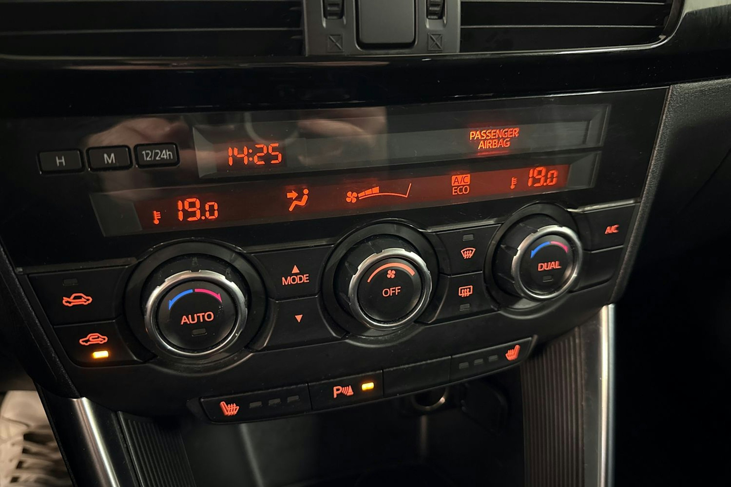 punainen Mazda CX-5 2014 kuva 23.