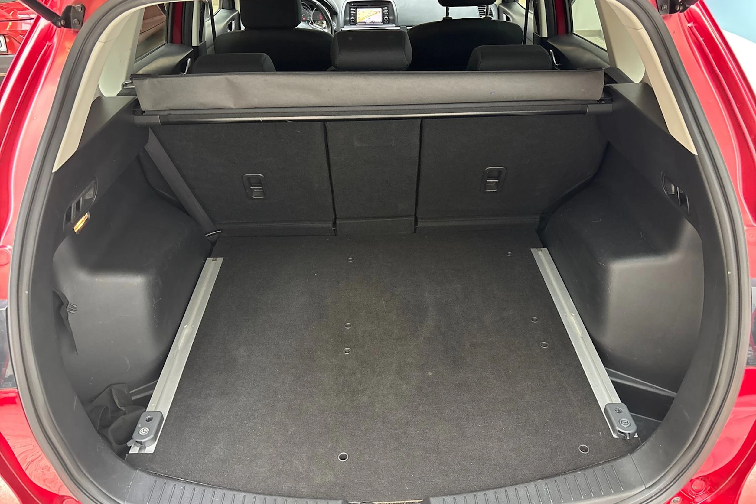 punainen Mazda CX-5 2014 kuva 12.
