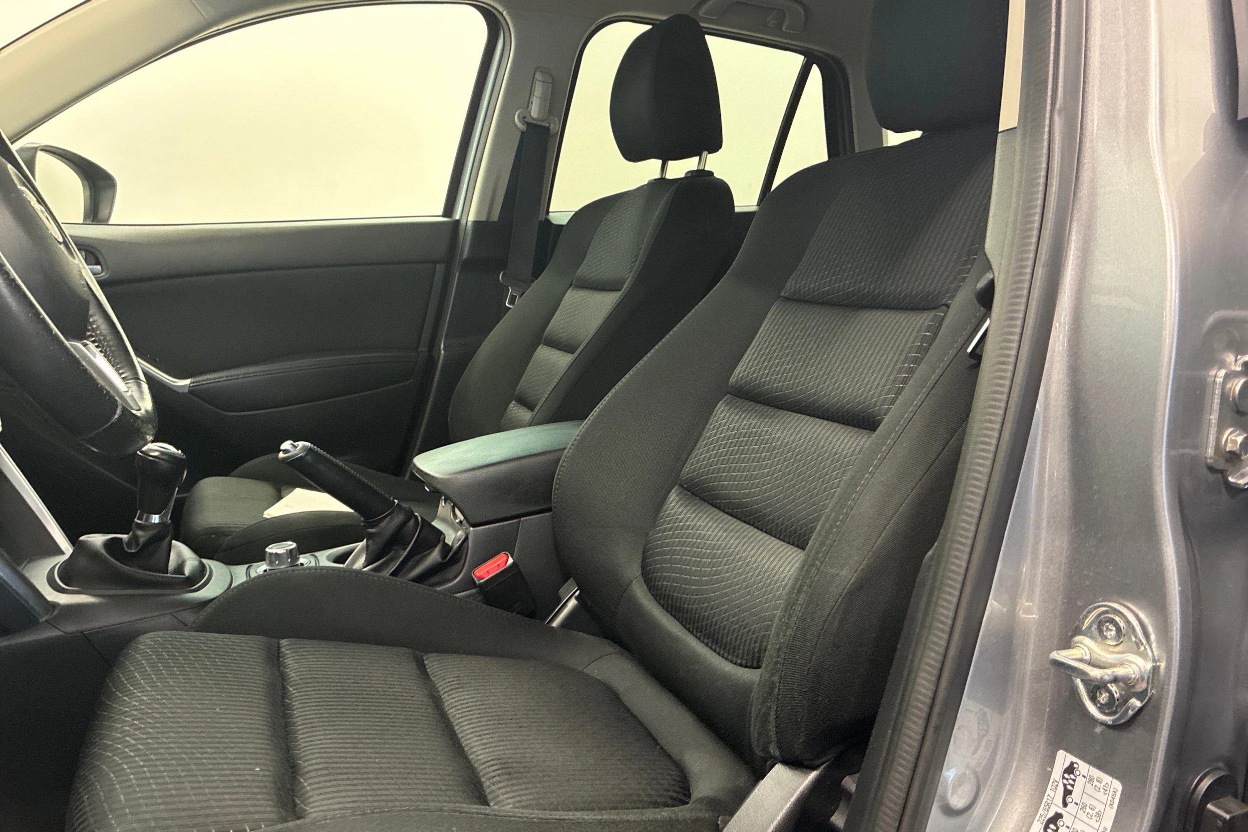 harmaa Mazda CX-5 2015 kuva 26.