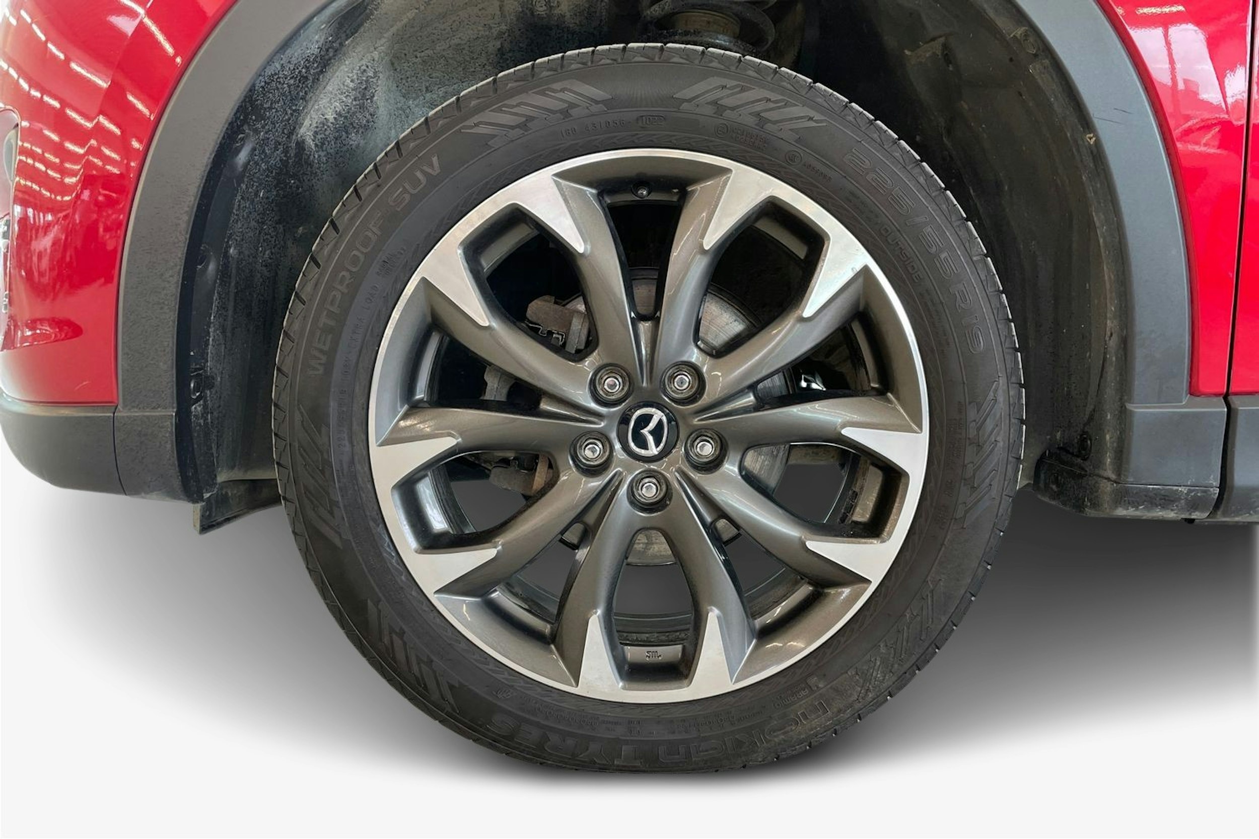 Punainen Mazda cx-5 2015 kuva 11.