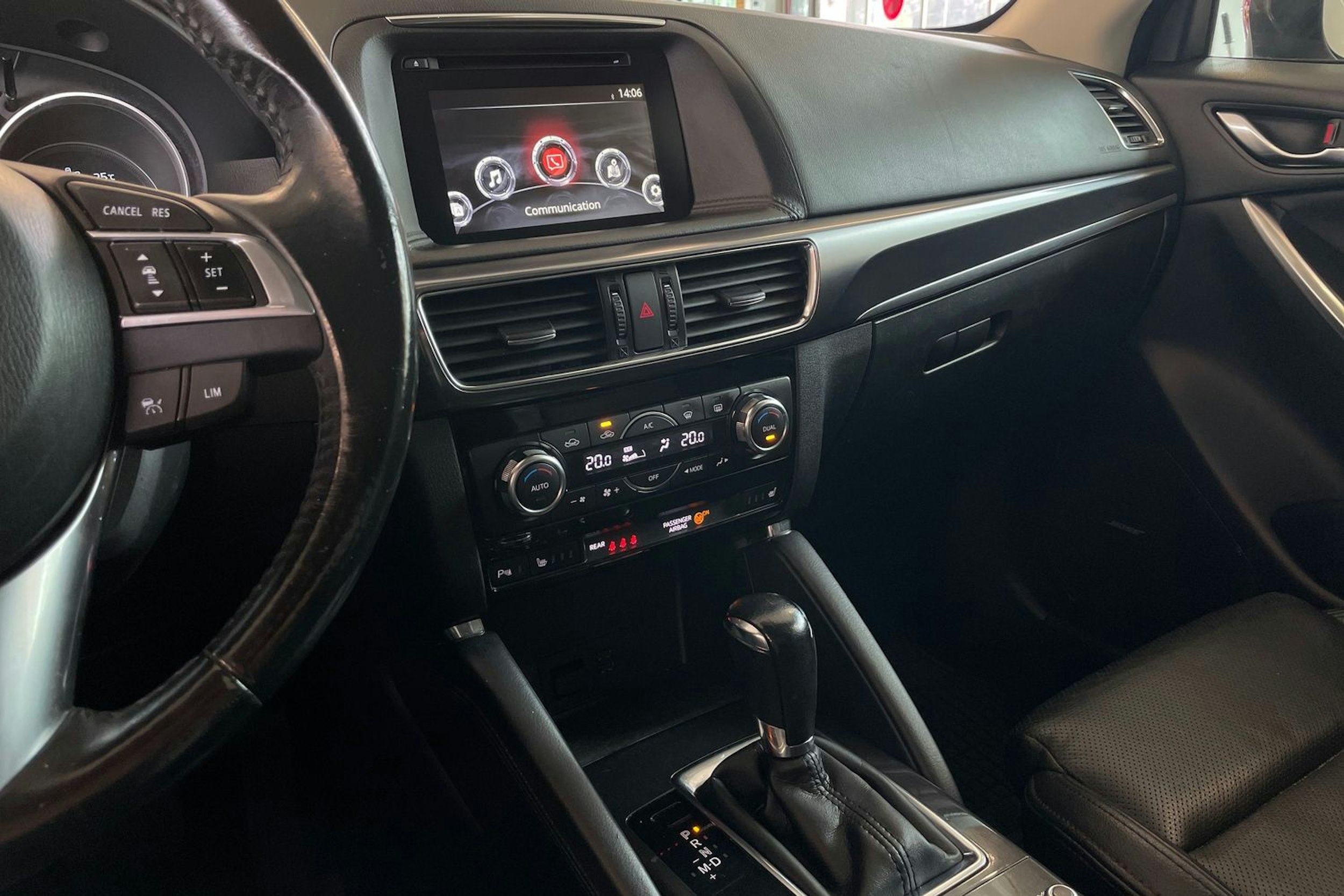 Punainen Mazda cx-5 2015 kuva 20.