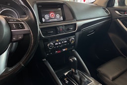 Punainen Mazda cx-5 2015 kuva 20.