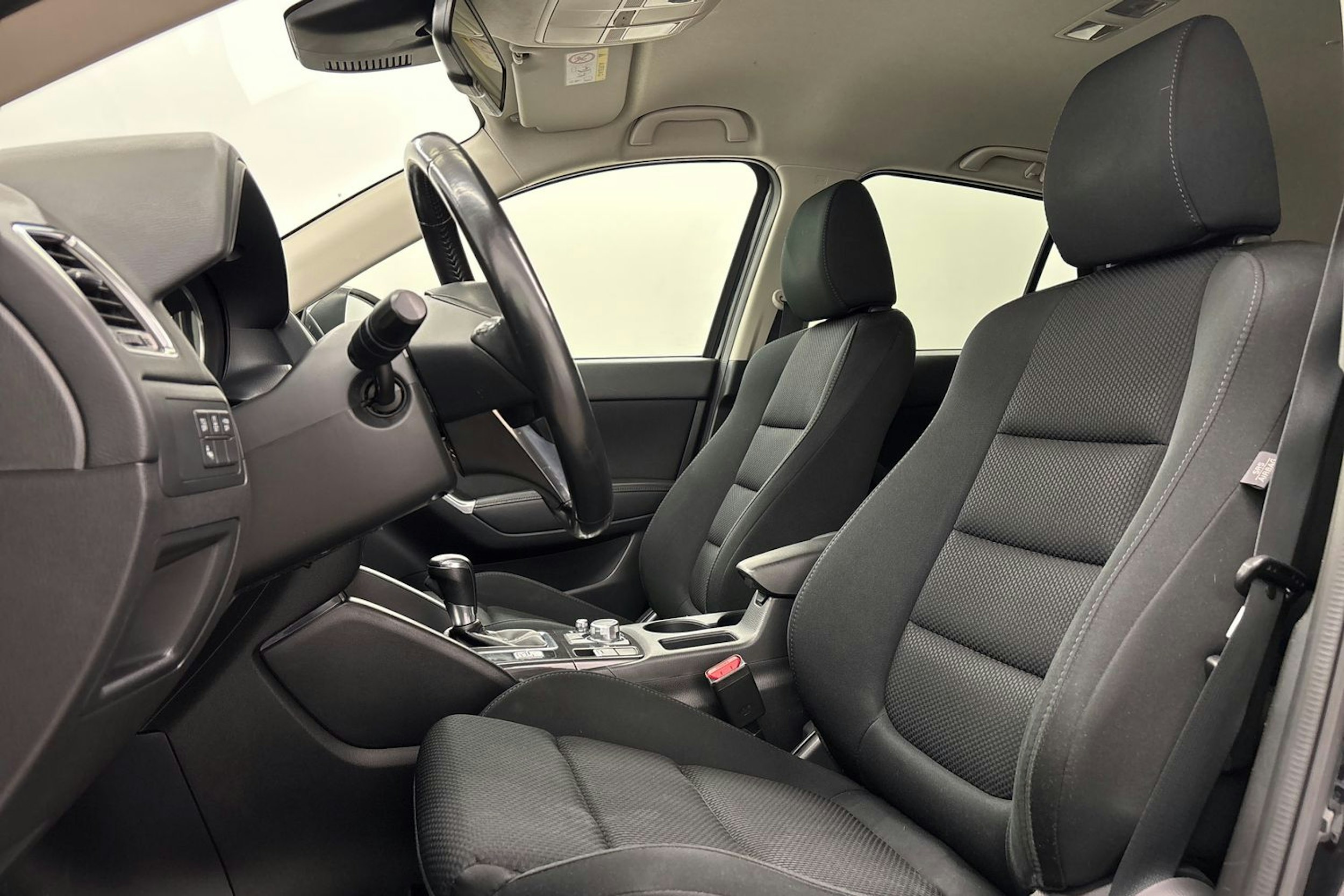 musta Mazda CX-5 2016 kuva 14.