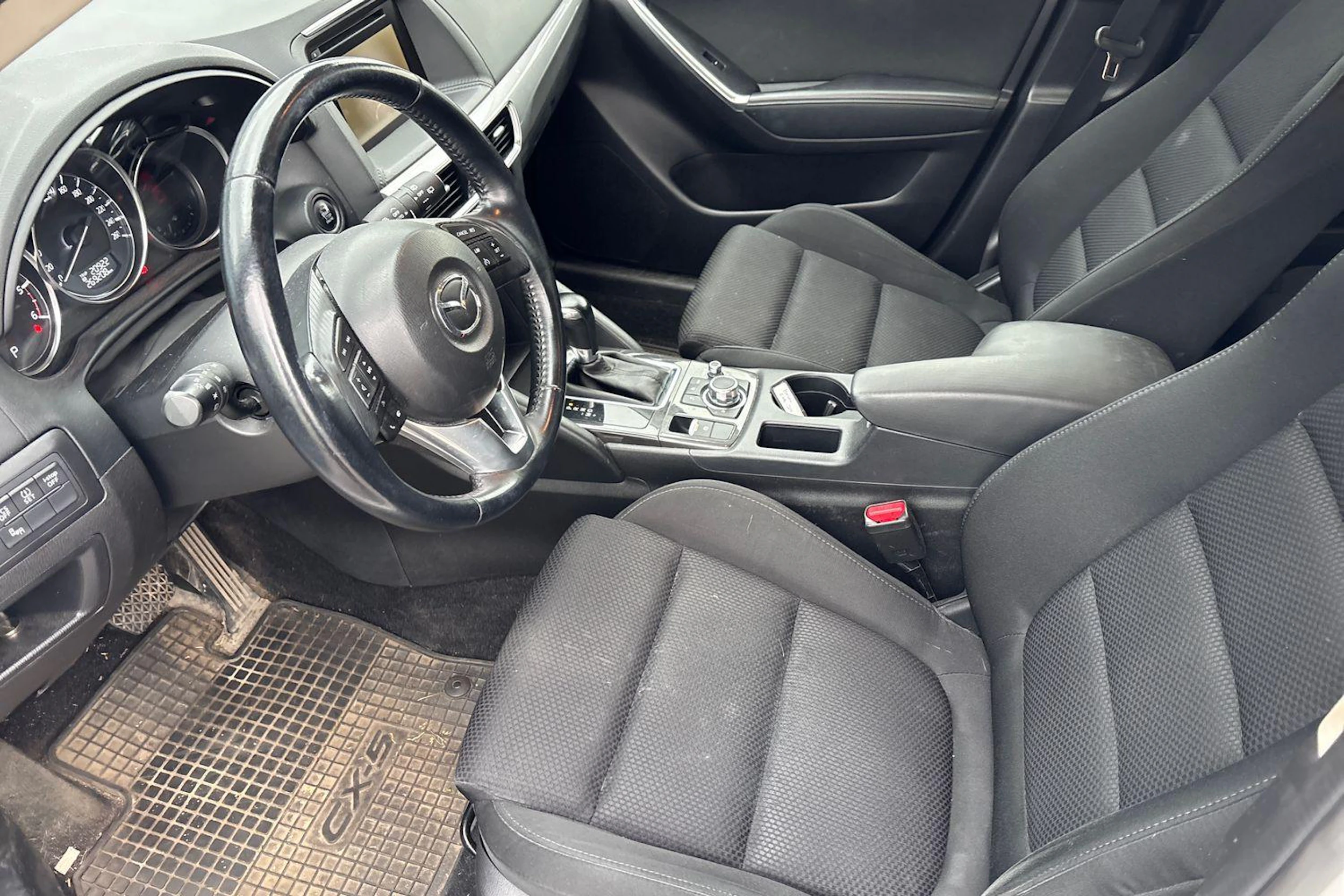 valkoinen Mazda CX-5 2016 kuva 3.