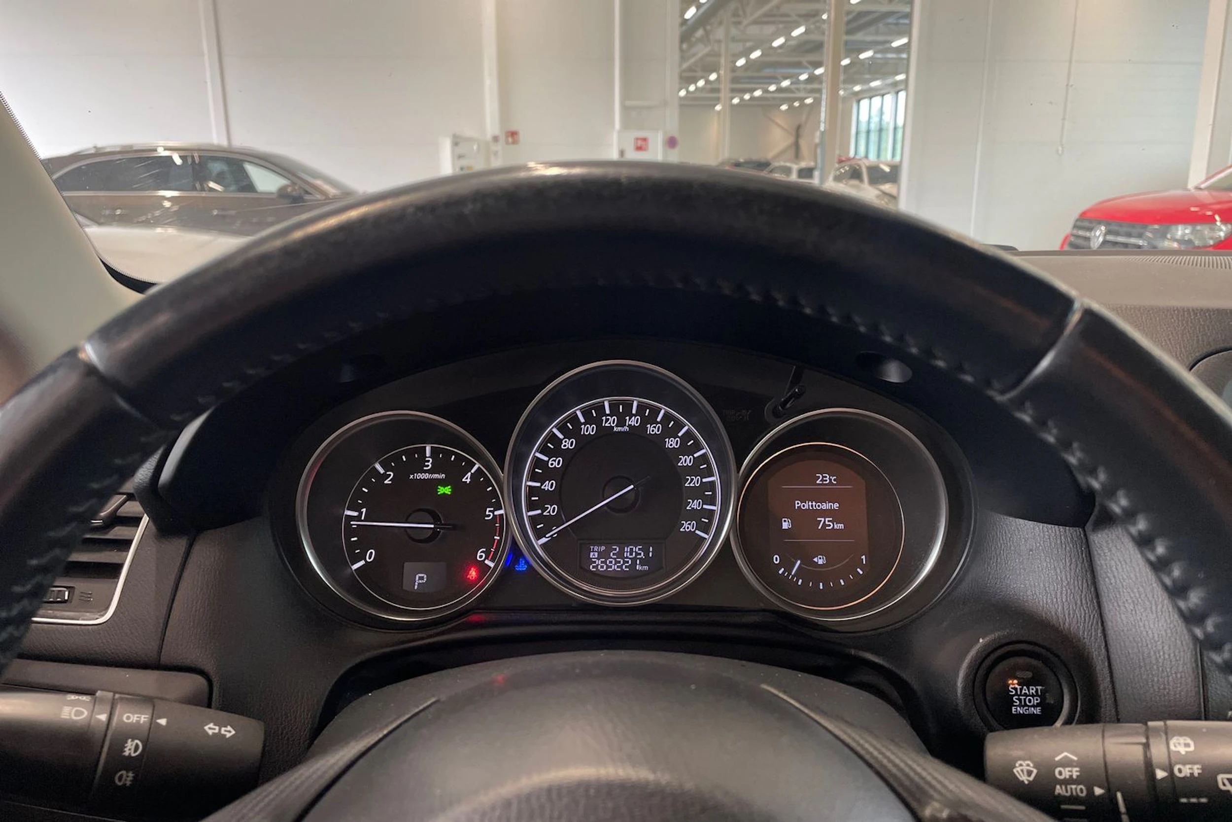 valkoinen Mazda CX-5 2016 kuva 13.