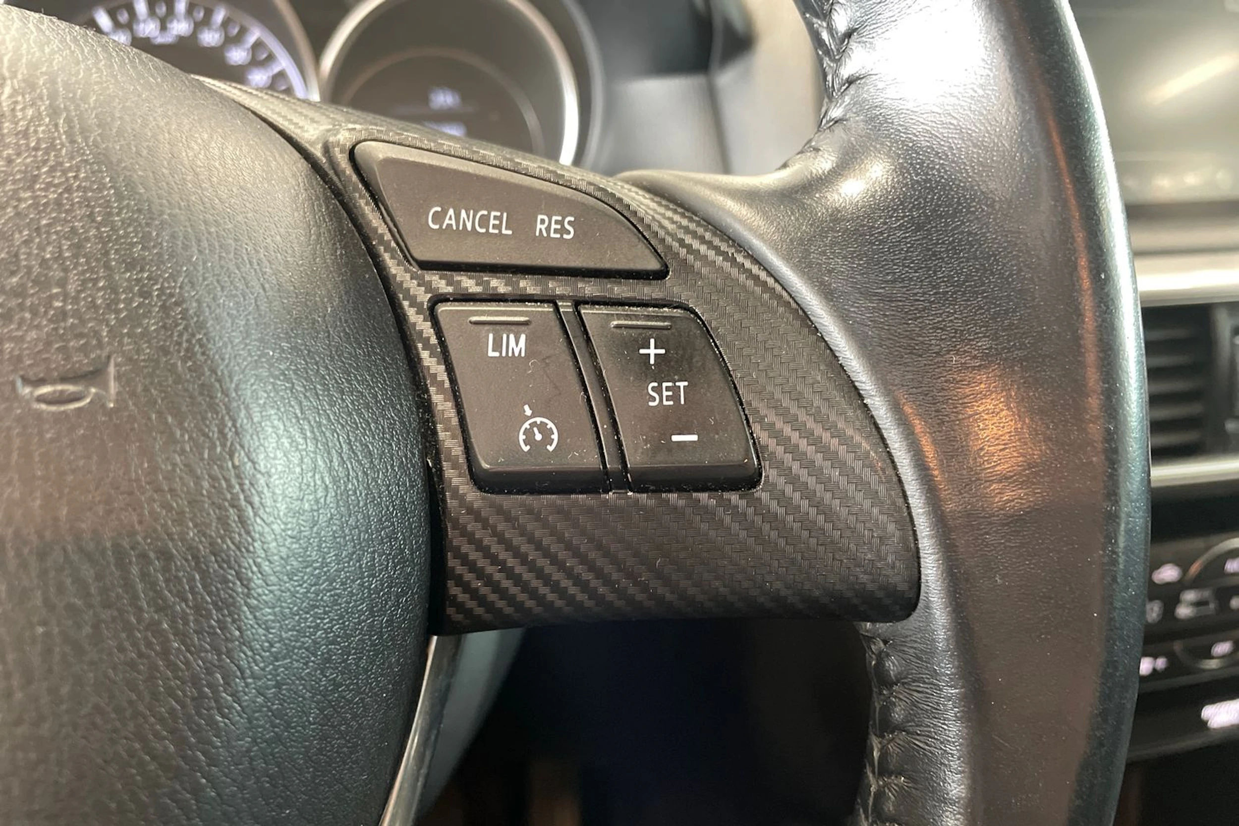 valkoinen Mazda CX-5 2016 kuva 14.