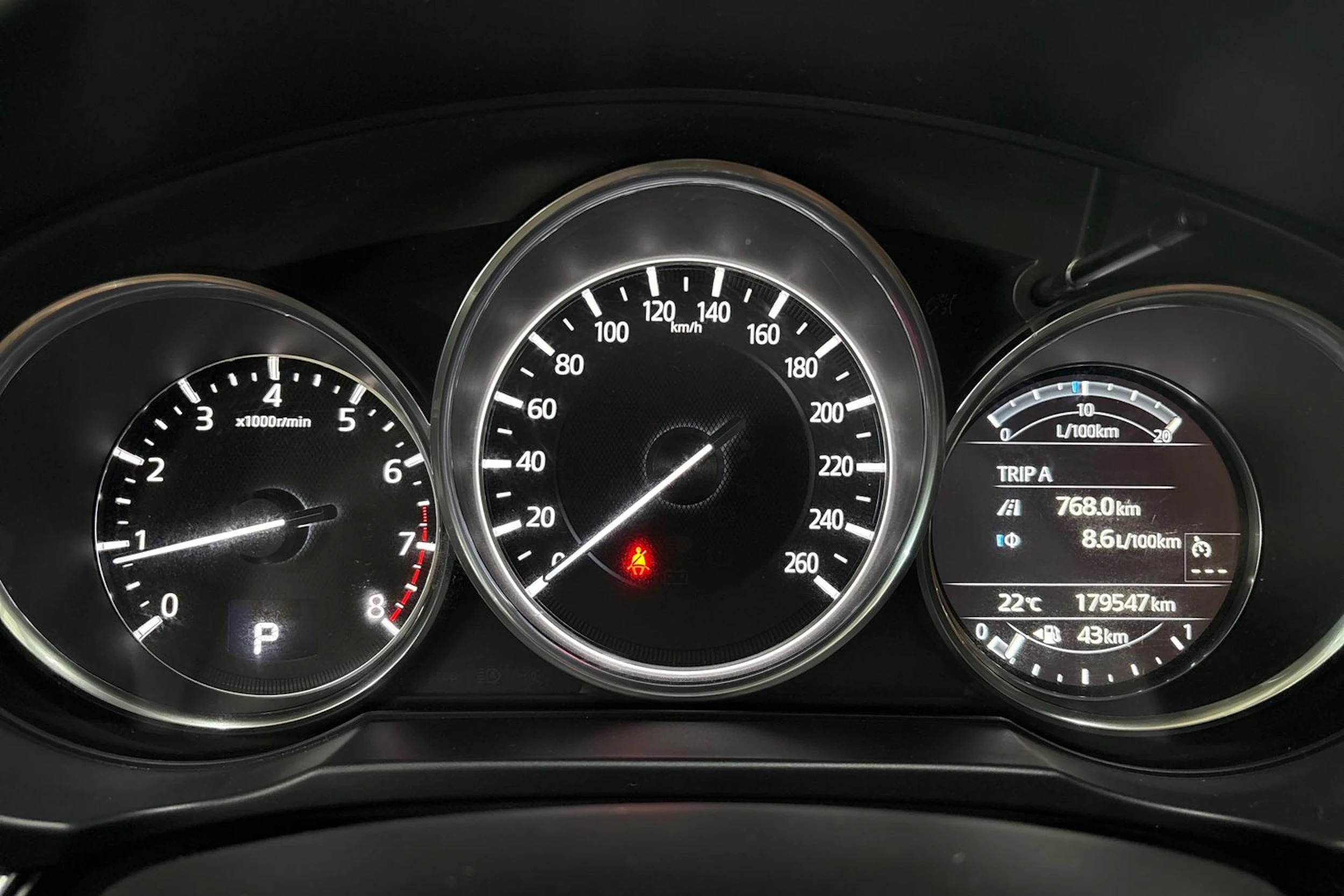 punainen Mazda CX-5 2017 kuva 13.