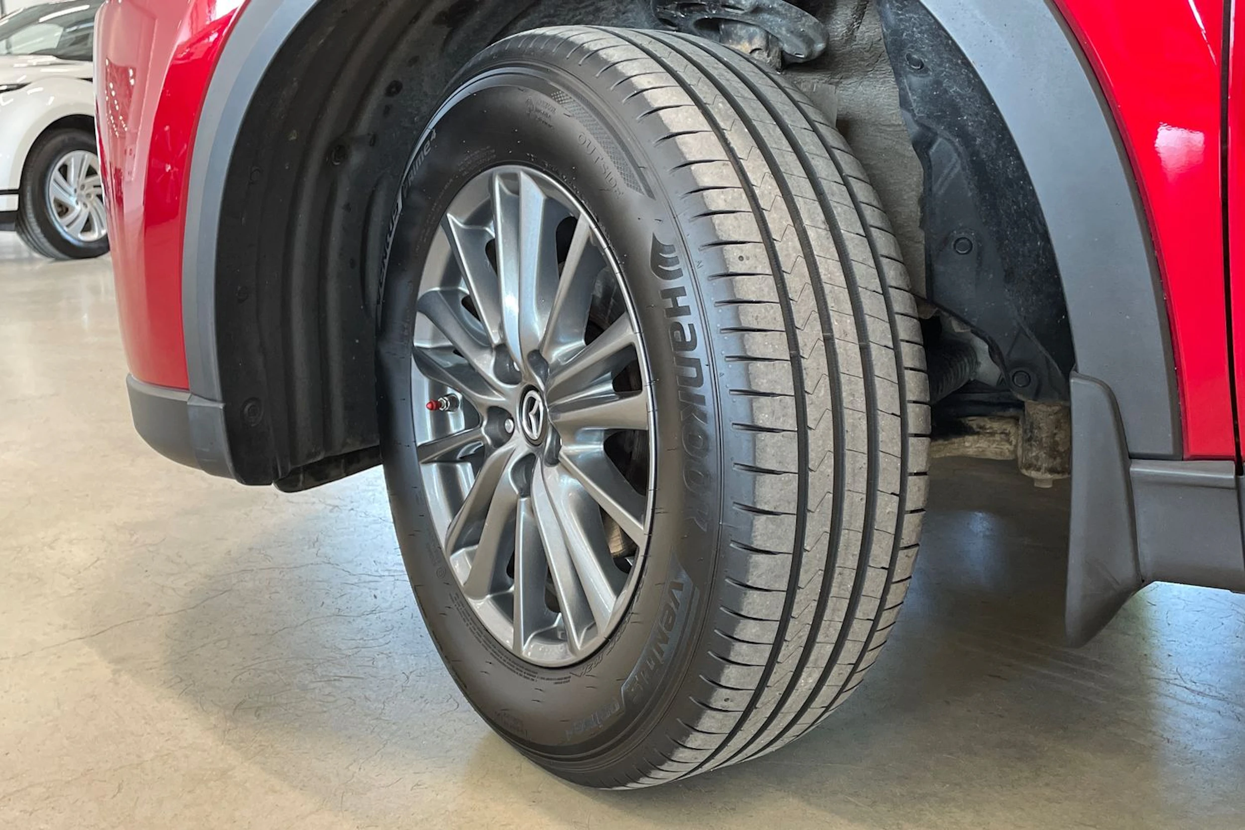 punainen Mazda CX-5 2017 kuva 10.