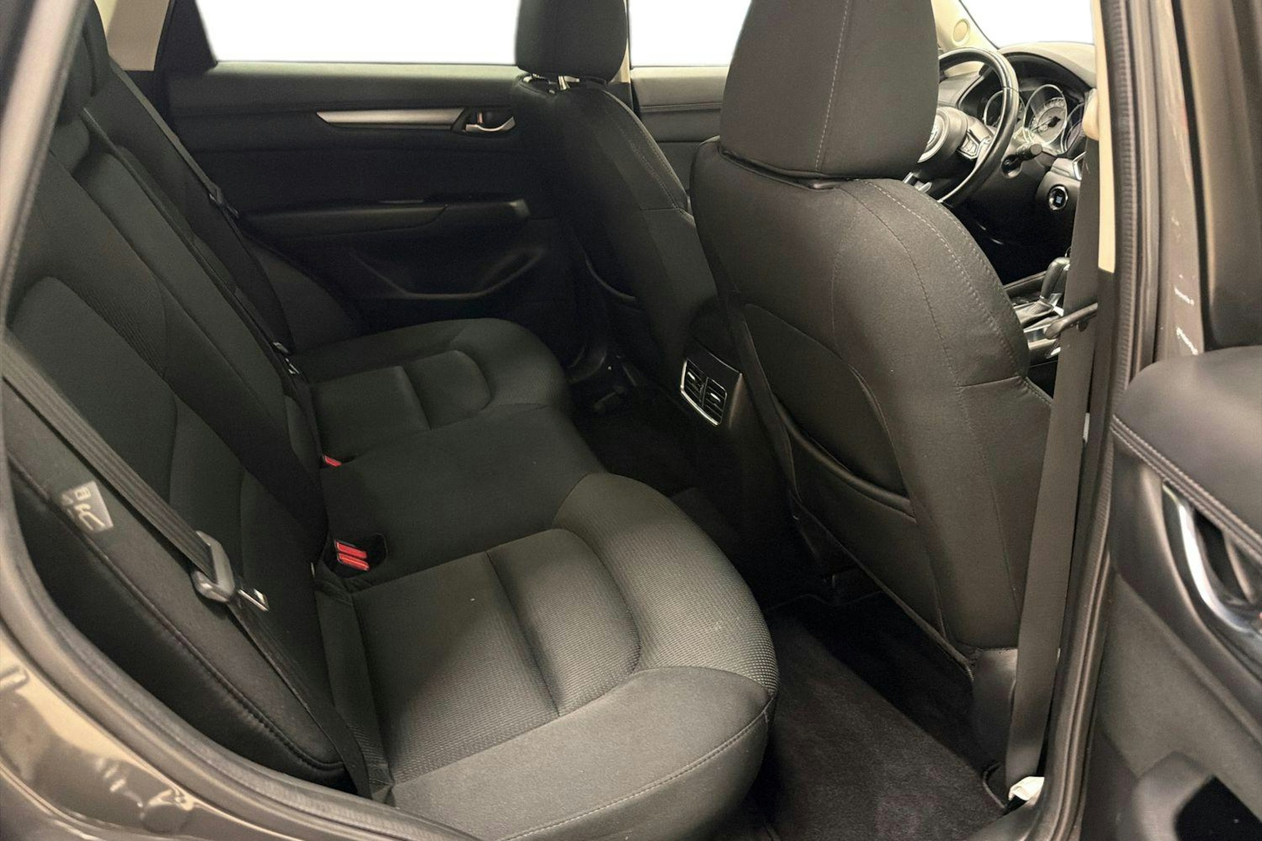 harmaa Mazda CX-5 2018 kuva 10.