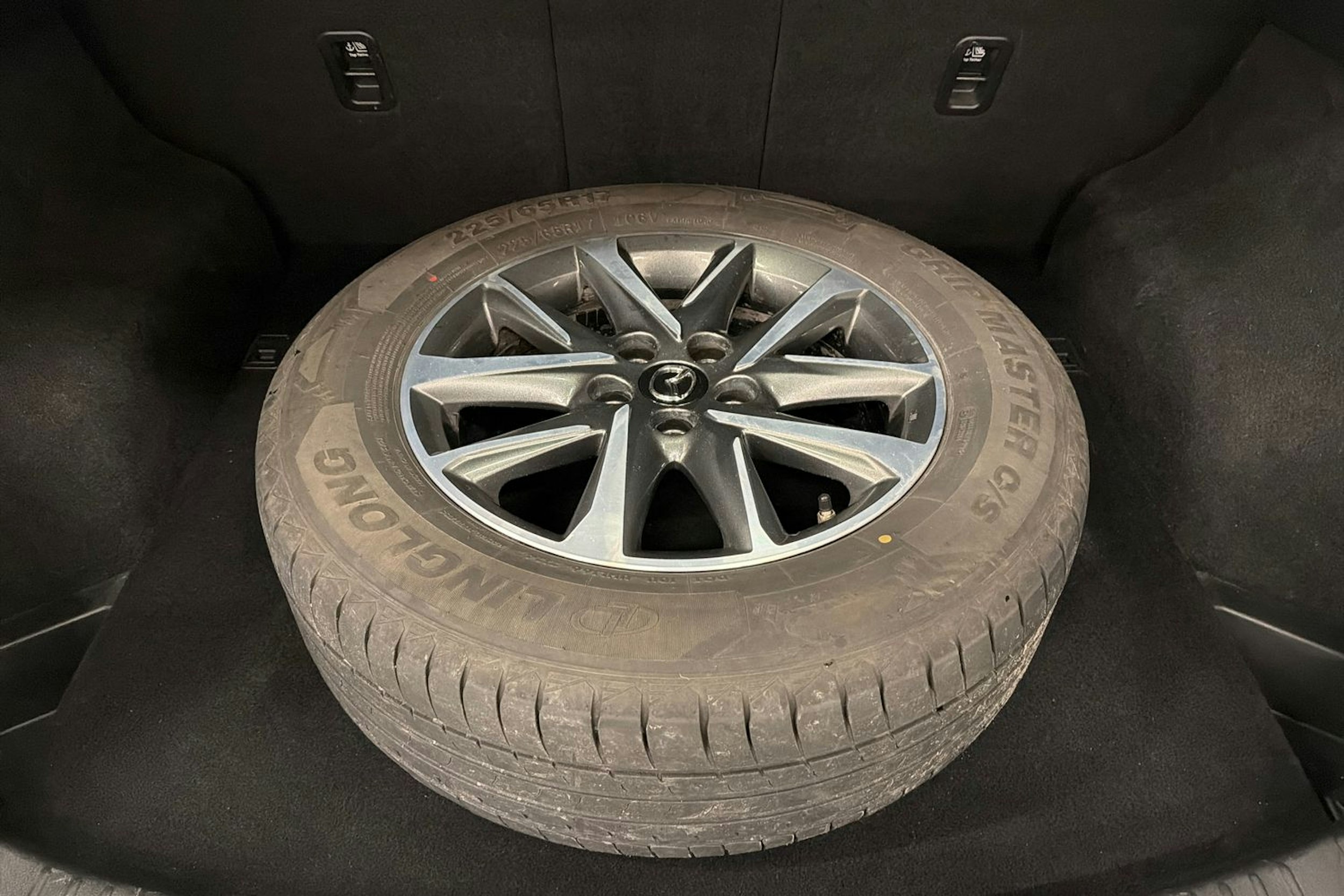 harmaa Mazda CX-5 2018 kuva 13.