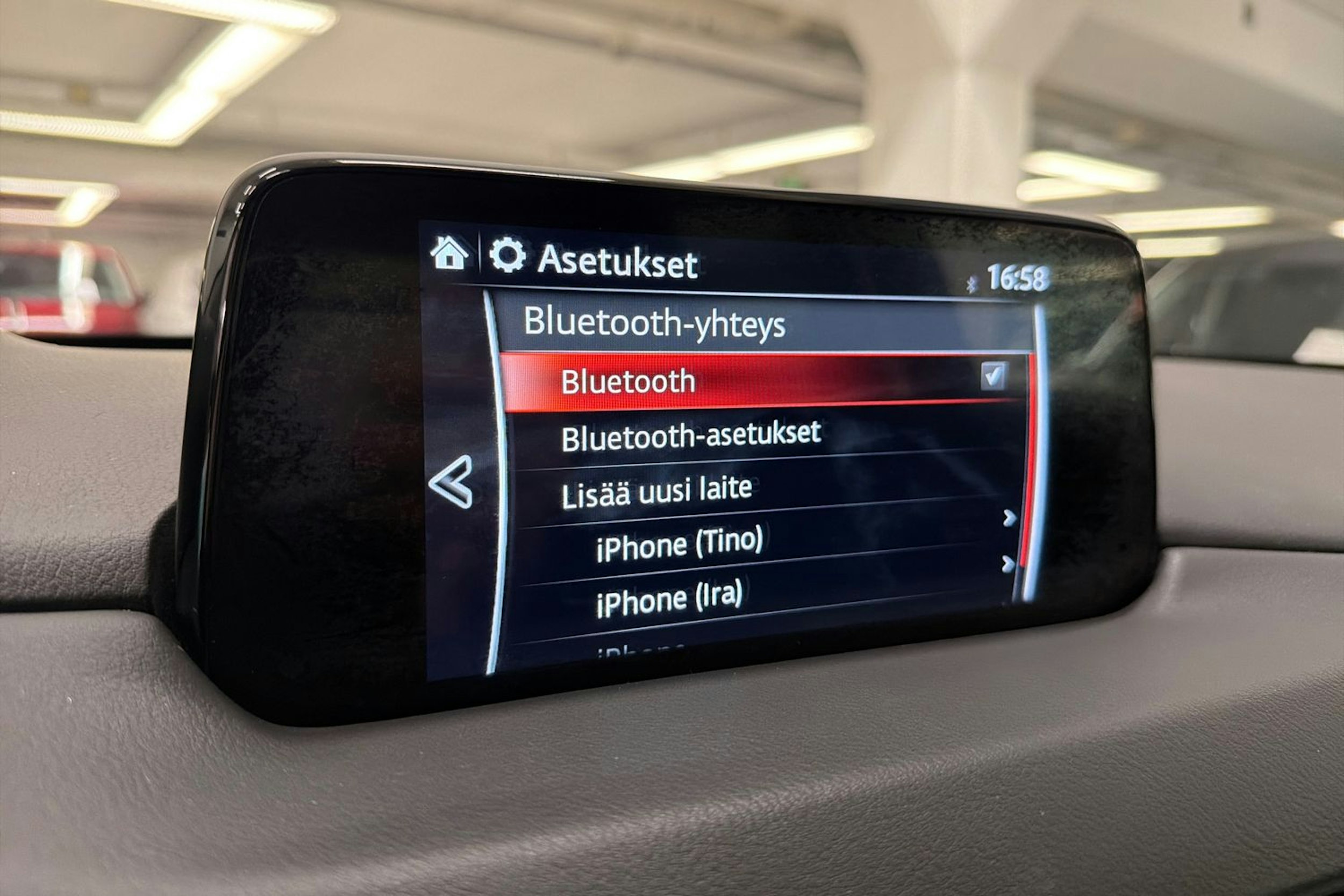 harmaa Mazda CX-5 2018 kuva 17.