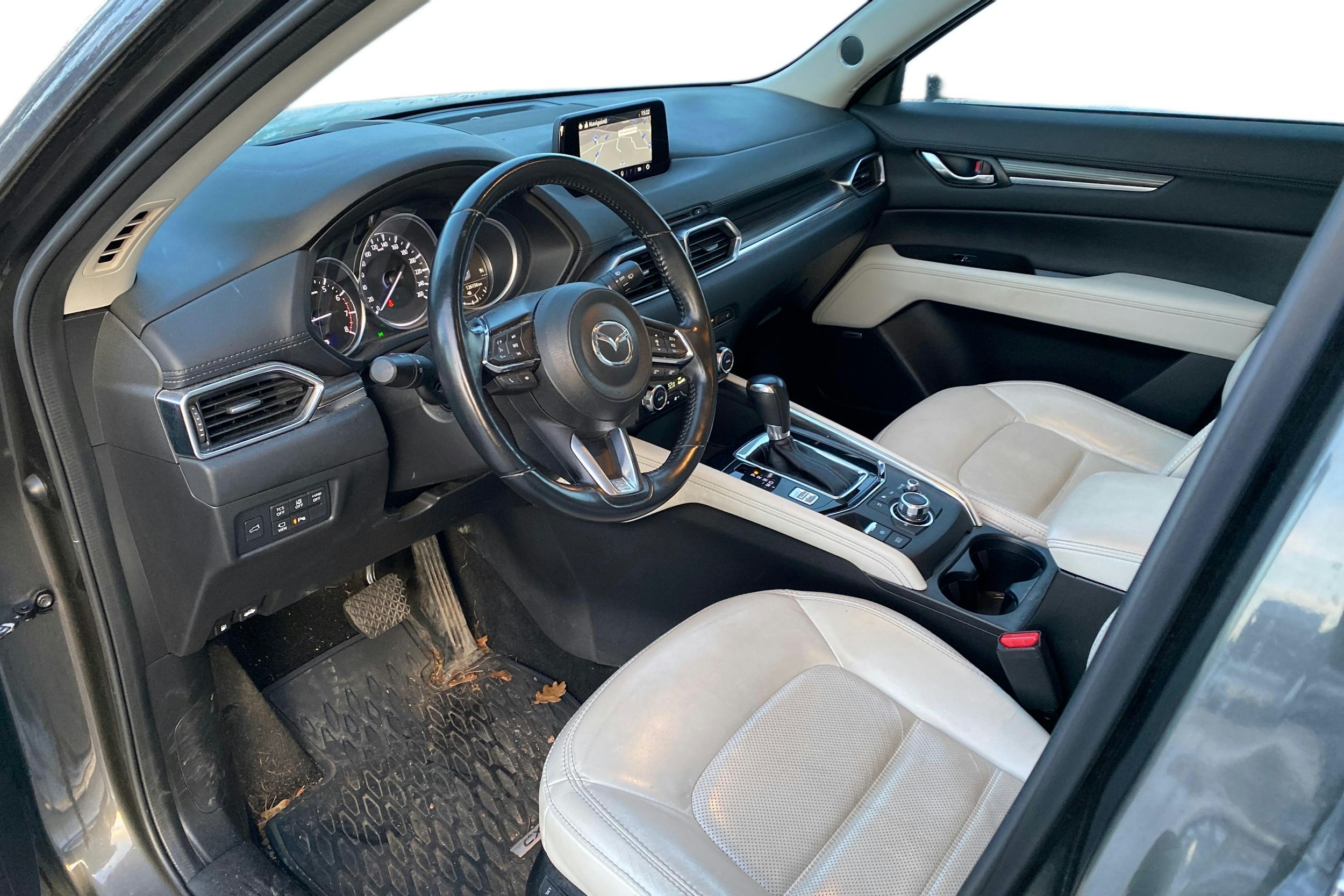 harmaa Mazda CX-5 2019 kuva 3.