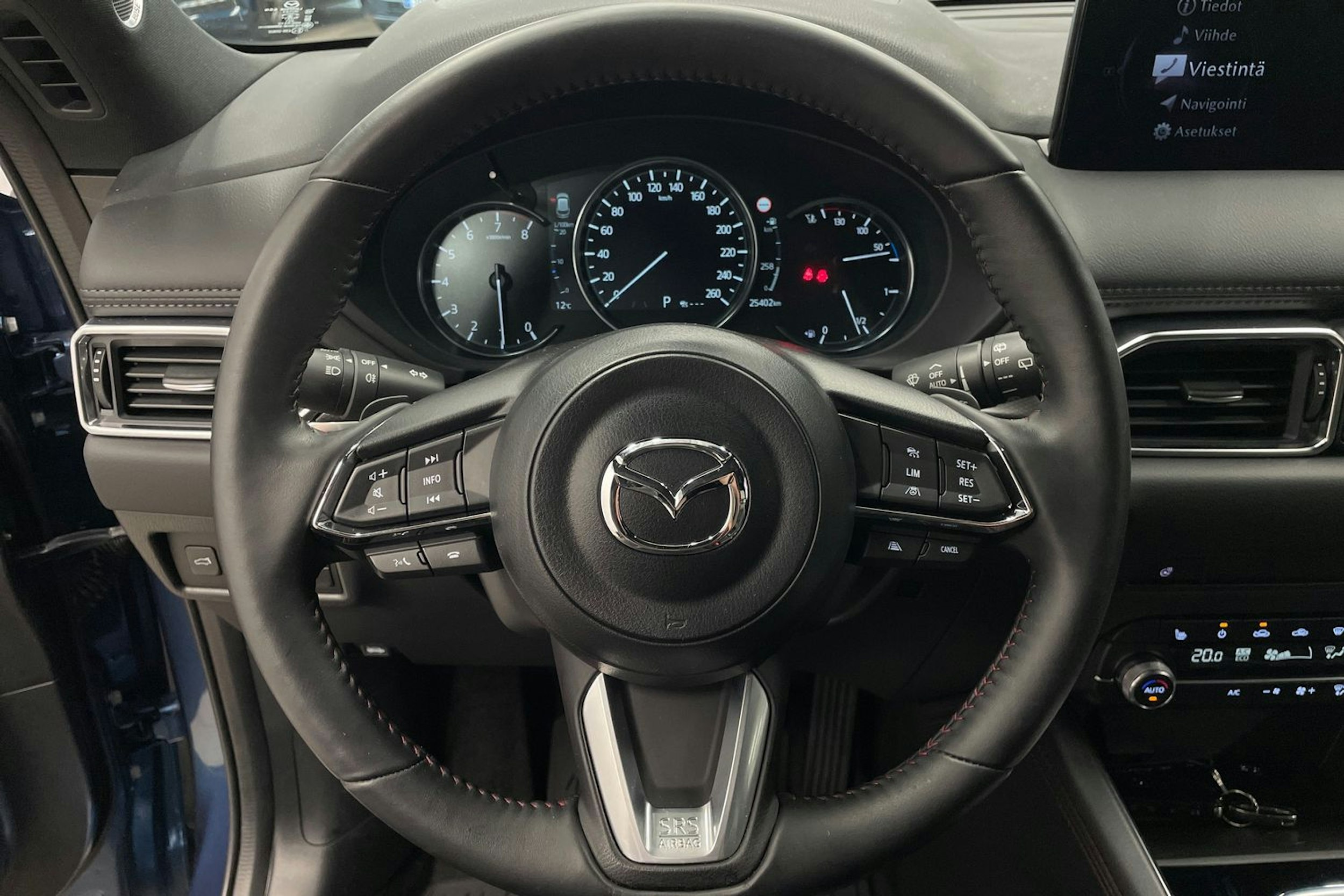 Sininen Mazda cx-5 2023 kuva 17.