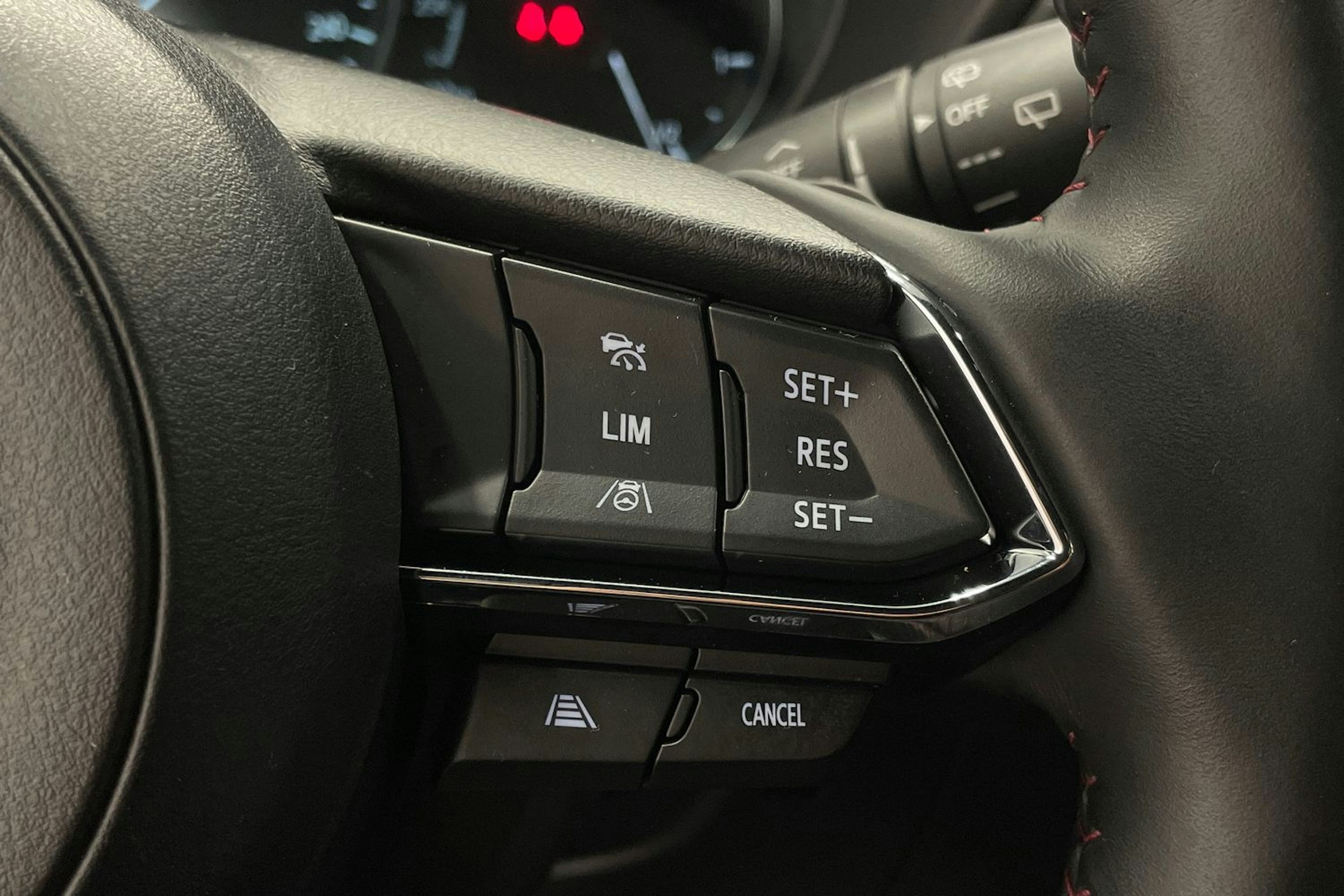 Sininen Mazda cx-5 2023 kuva 19.