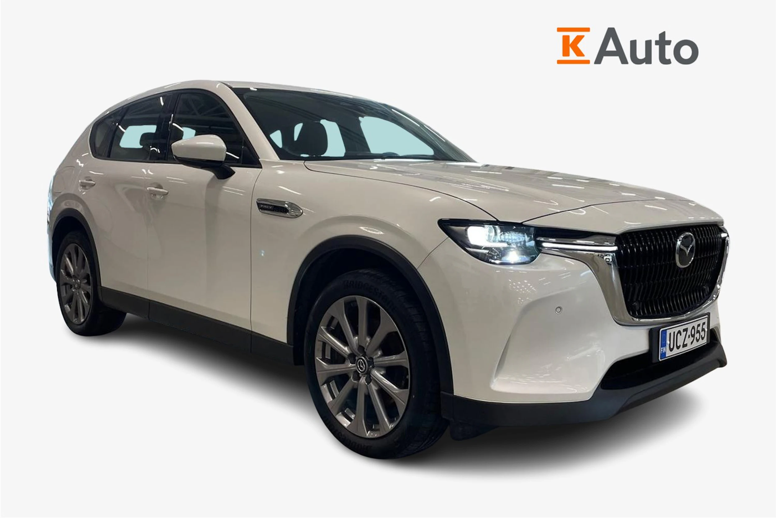valkoinen Mazda CX-60 2023 kuva 1.