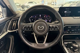 valkoinen Mazda CX-60 2023 kuva 14.
