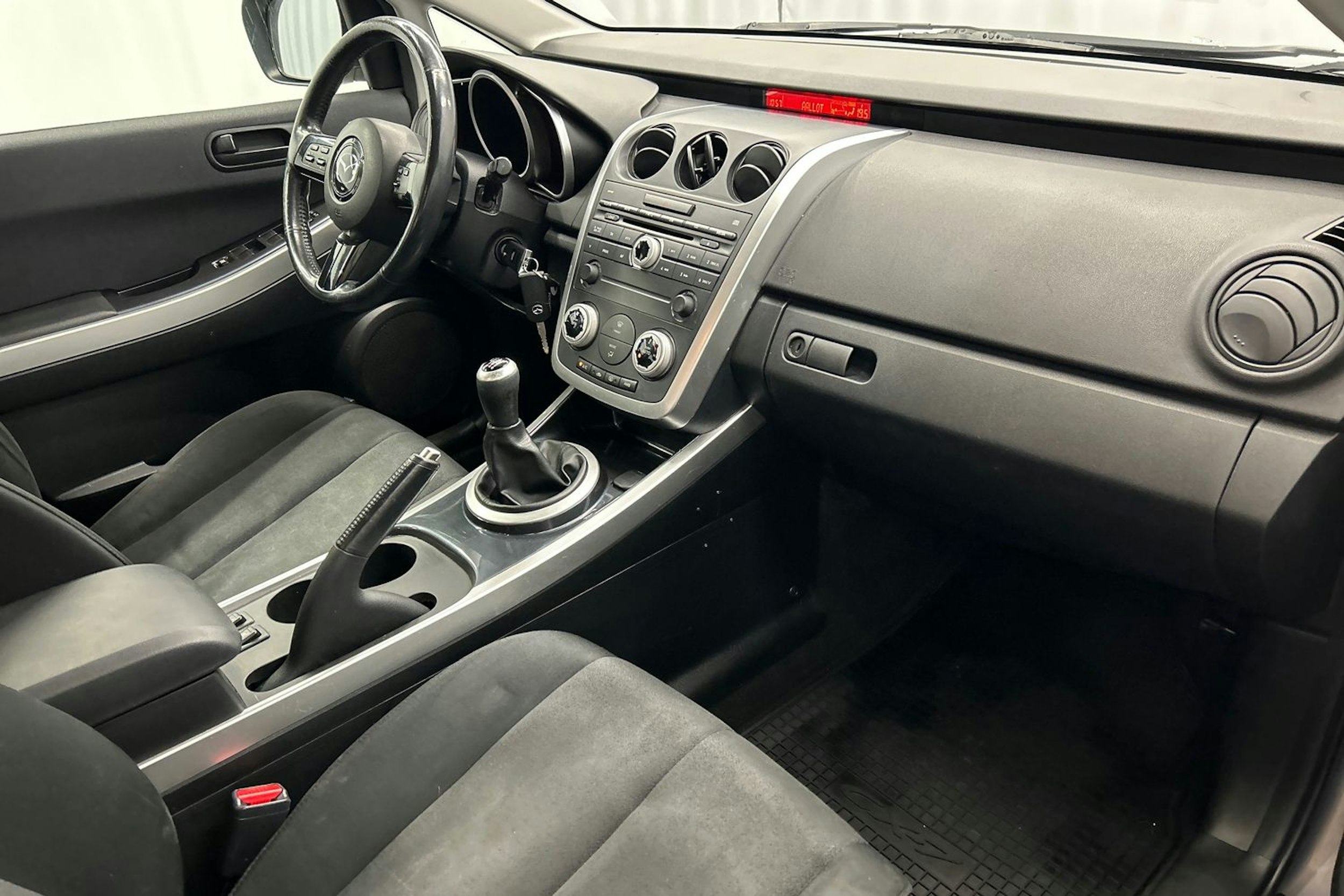 harmaa Mazda CX-7 2008 kuva 16.