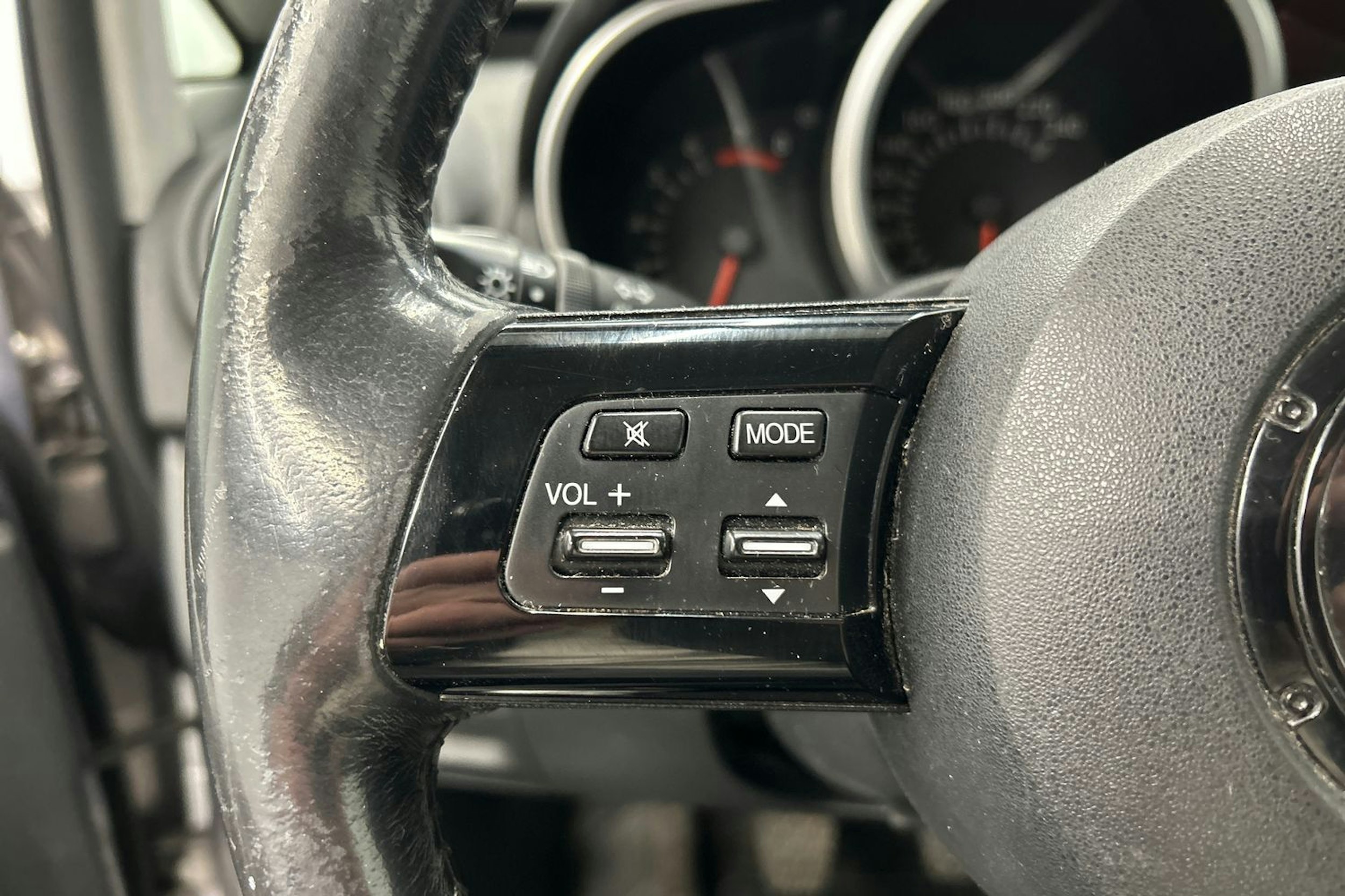 harmaa Mazda CX-7 2008 kuva 18.