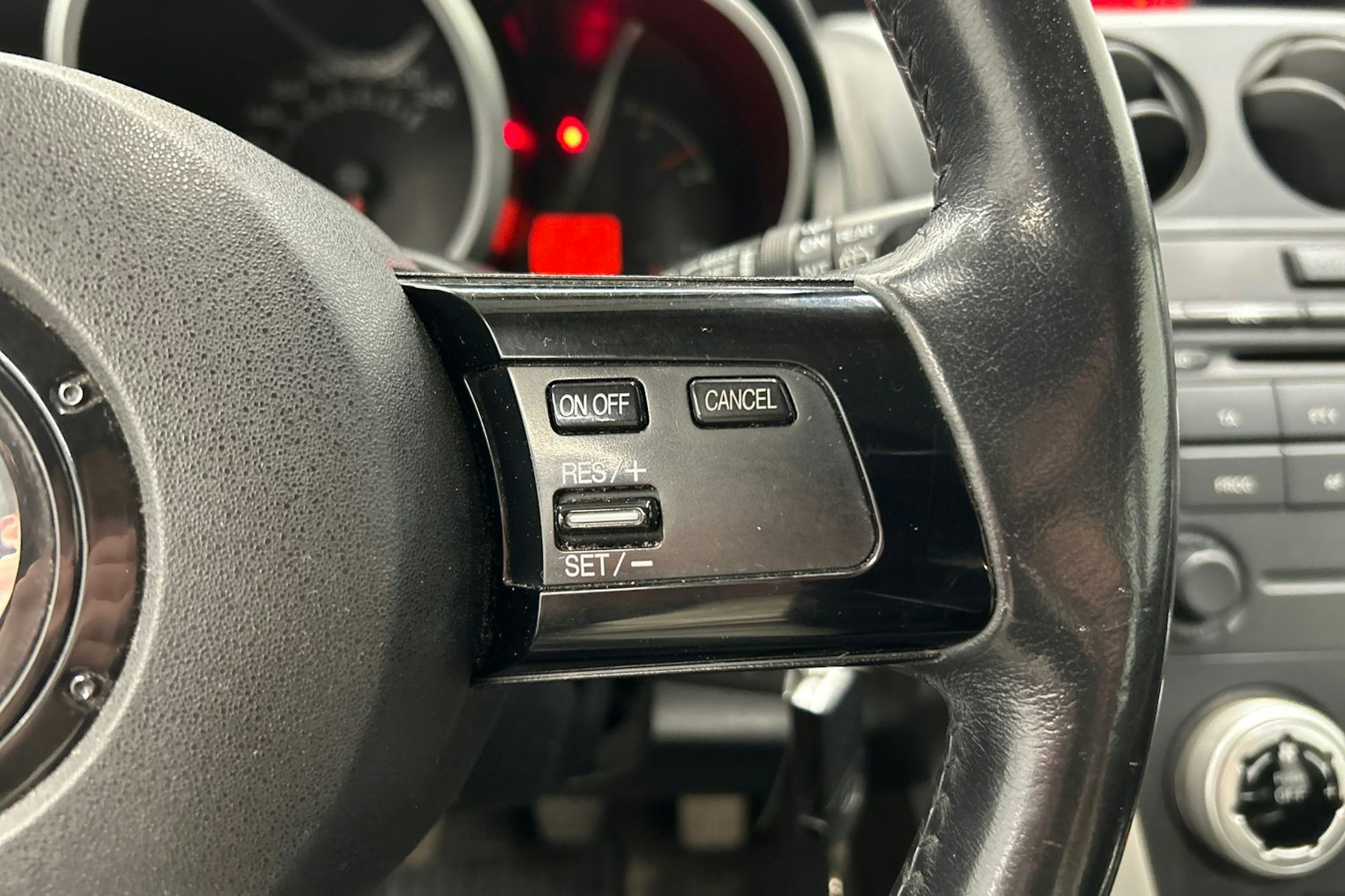 harmaa Mazda CX-7 2008 kuva 19.