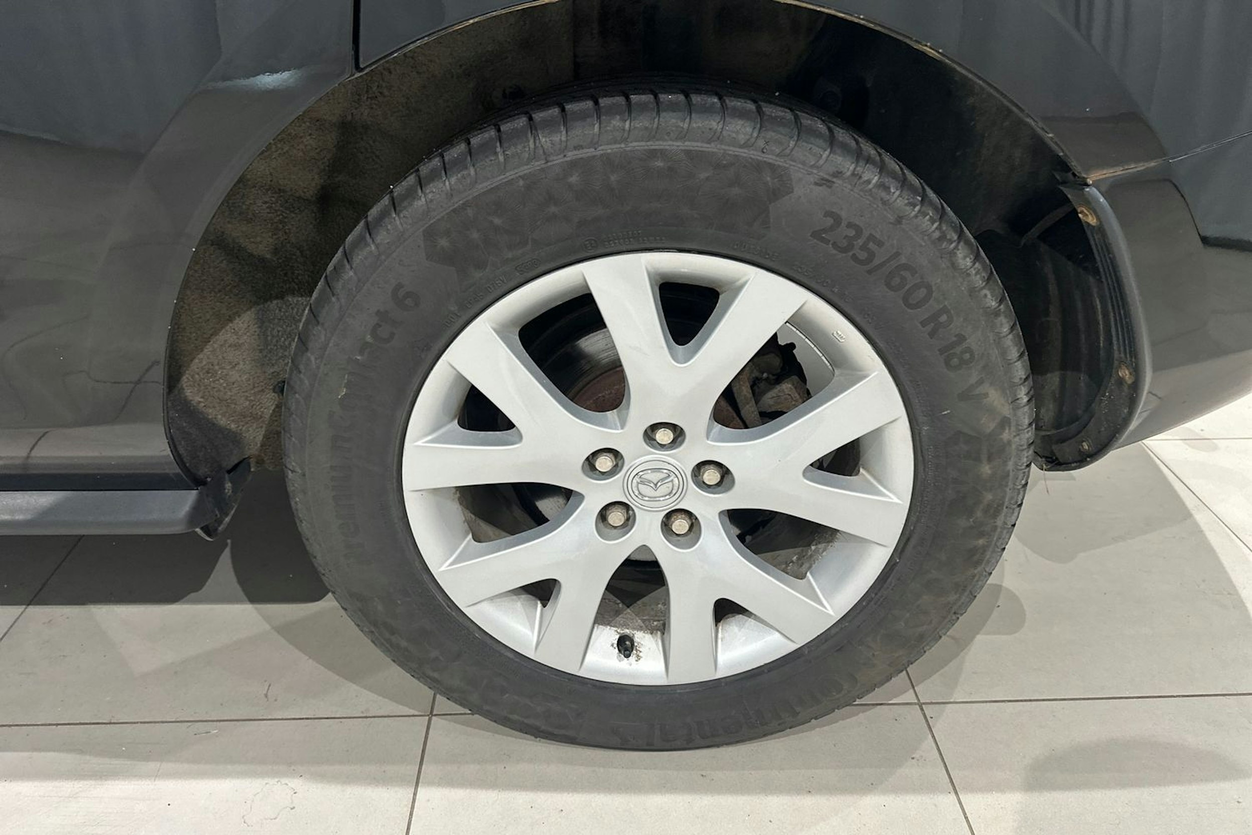 musta Mazda CX-7 2008 kuva 11.