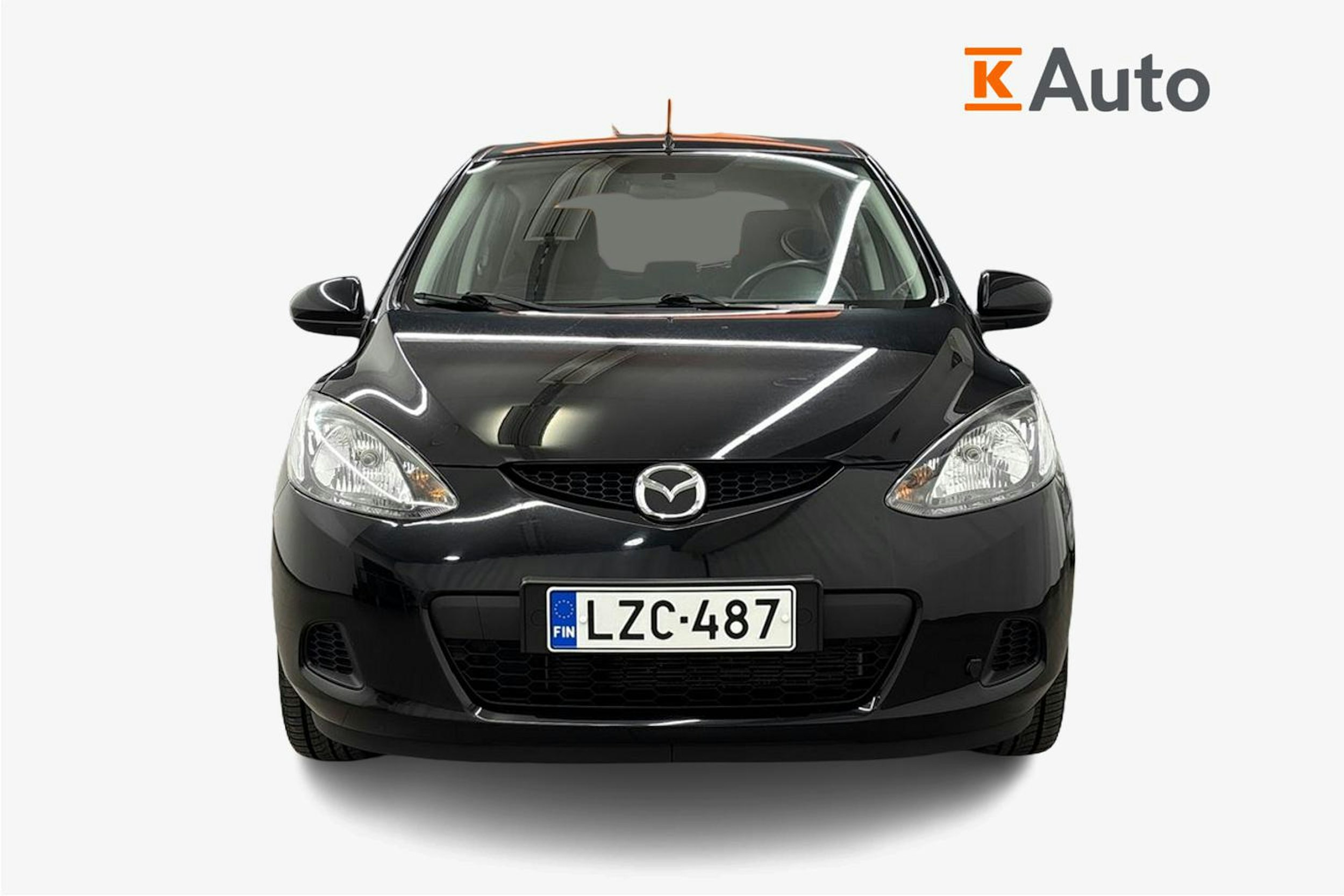 musta Mazda 2 2011 kuva 5.