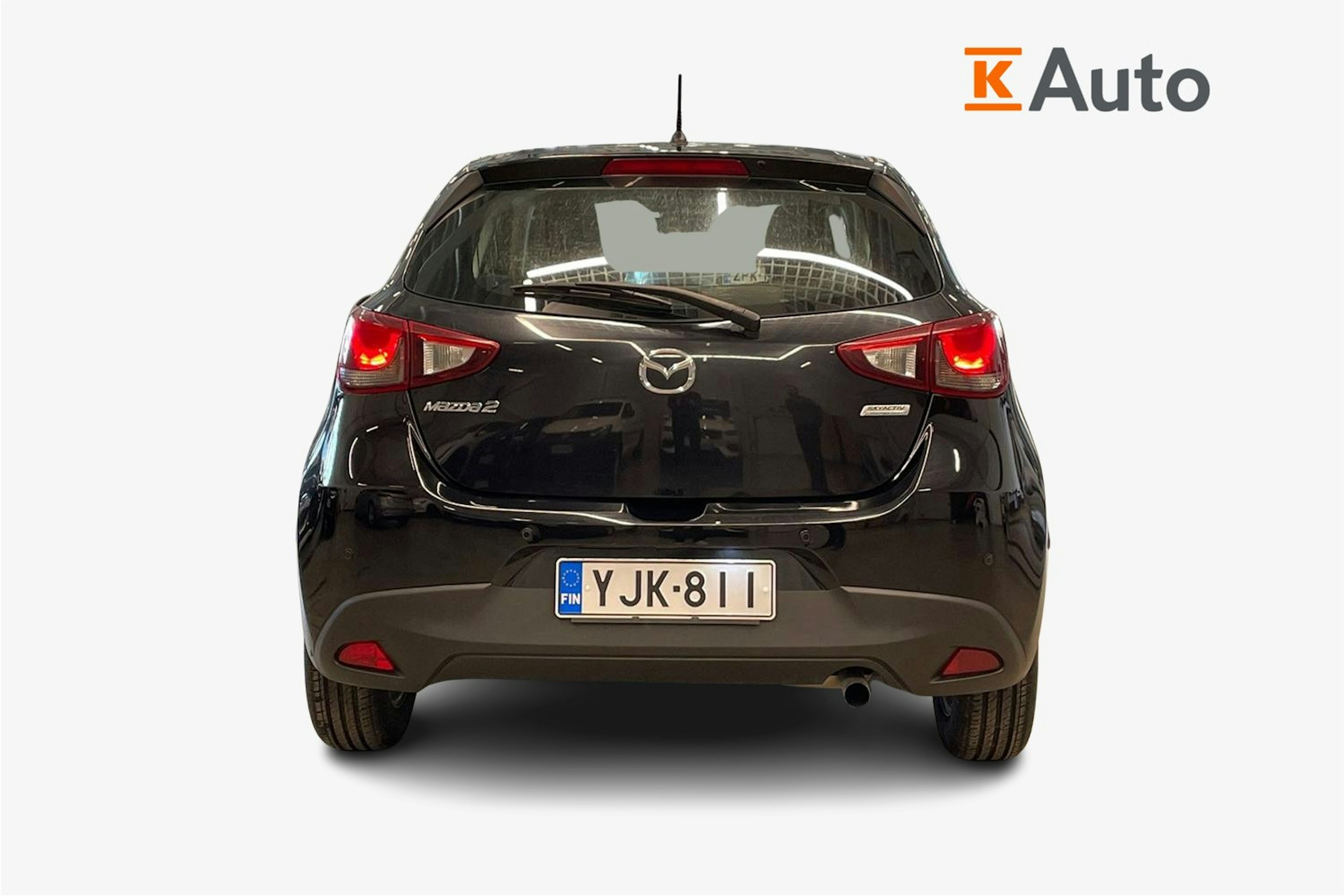 musta Mazda 2 2017 kuva 3.