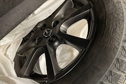 musta Mazda 2 2017 kuva 15.