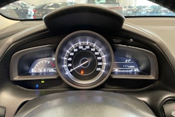 musta Mazda 2 2017 kuva 17.
