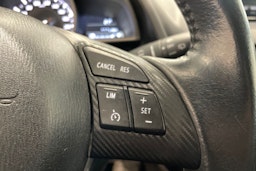 musta Mazda 2 2017 kuva 18.