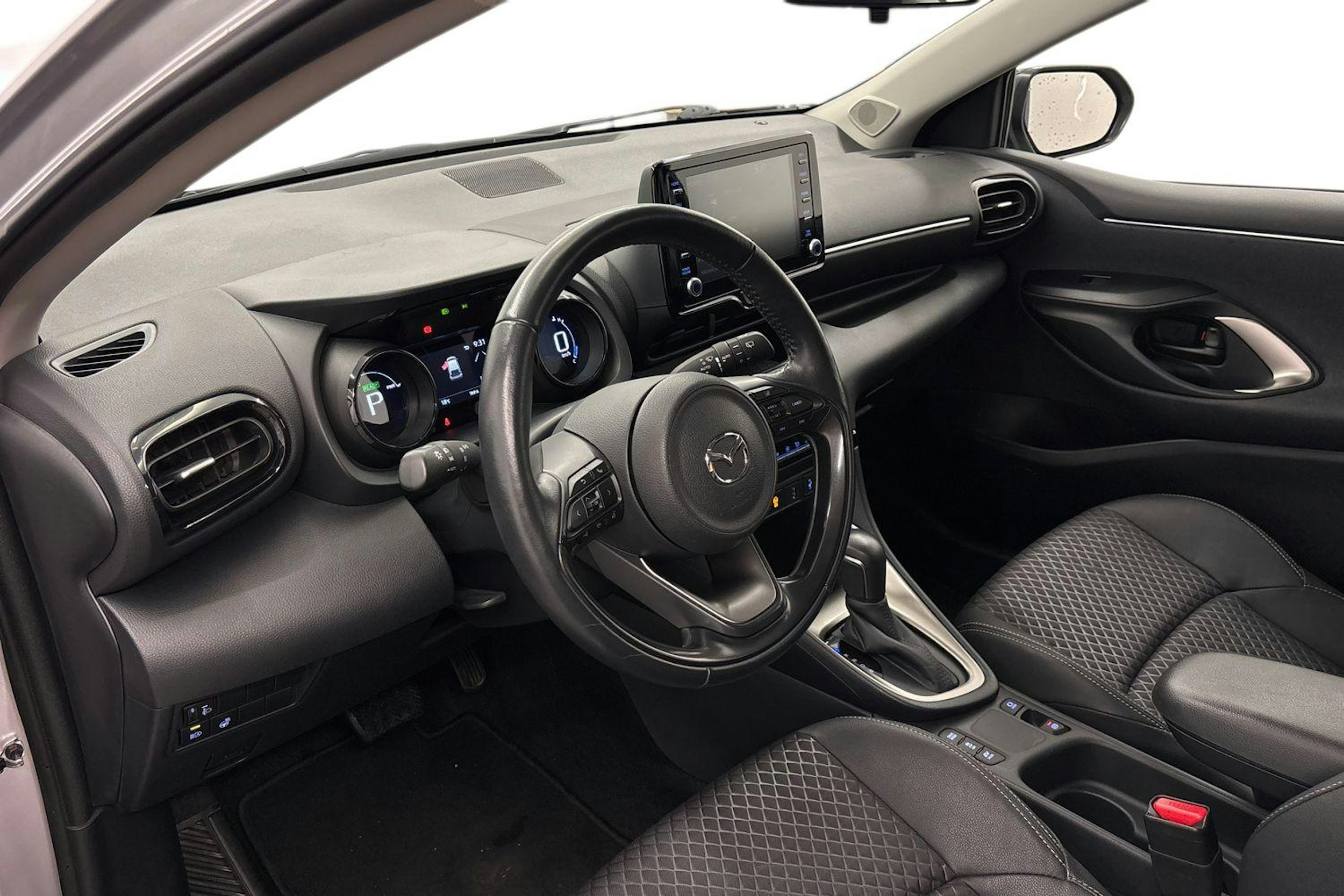 hopea Mazda Mazda2 Hybrid 2023 kuva 7.