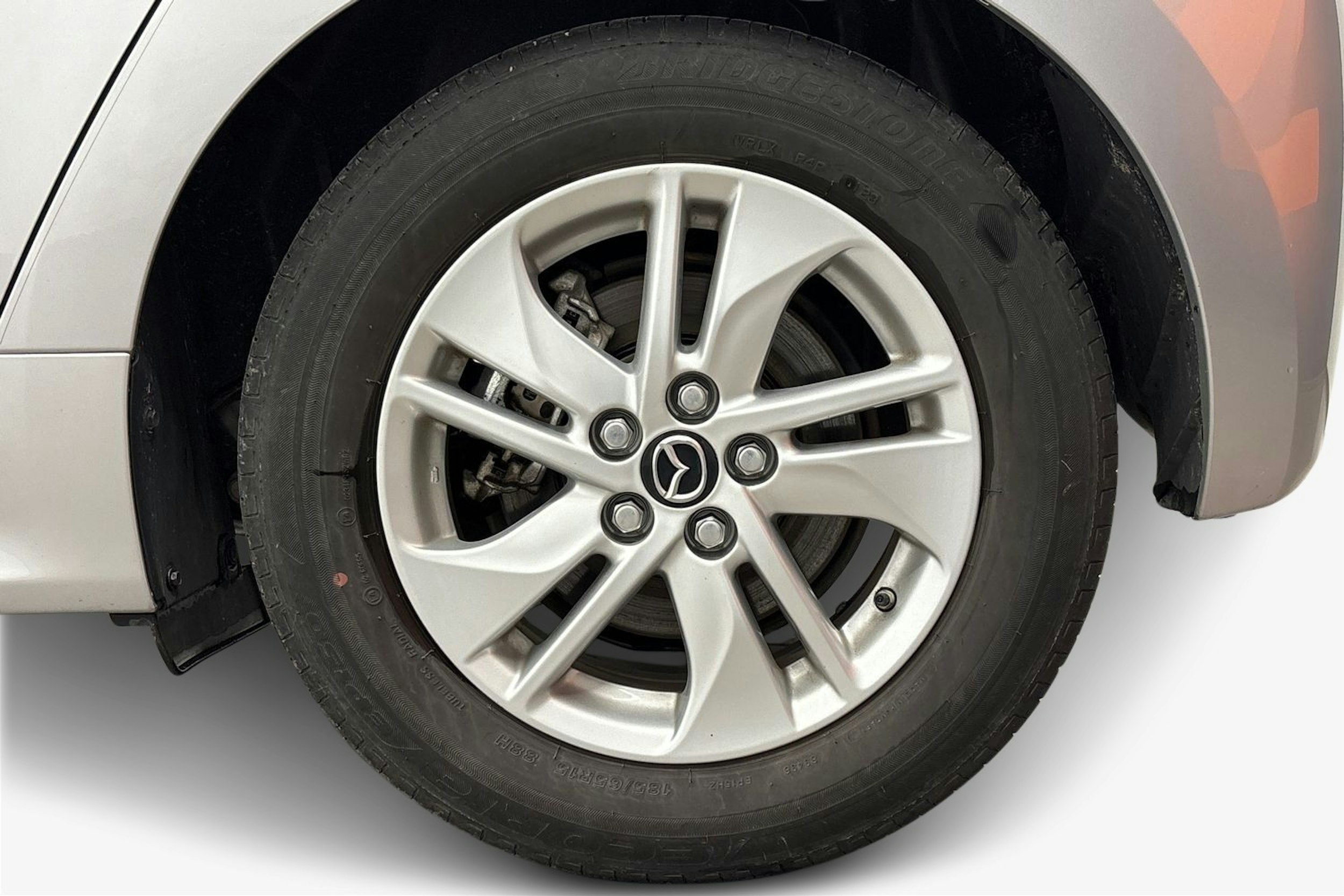 hopea Mazda Mazda2 Hybrid 2023 kuva 11.