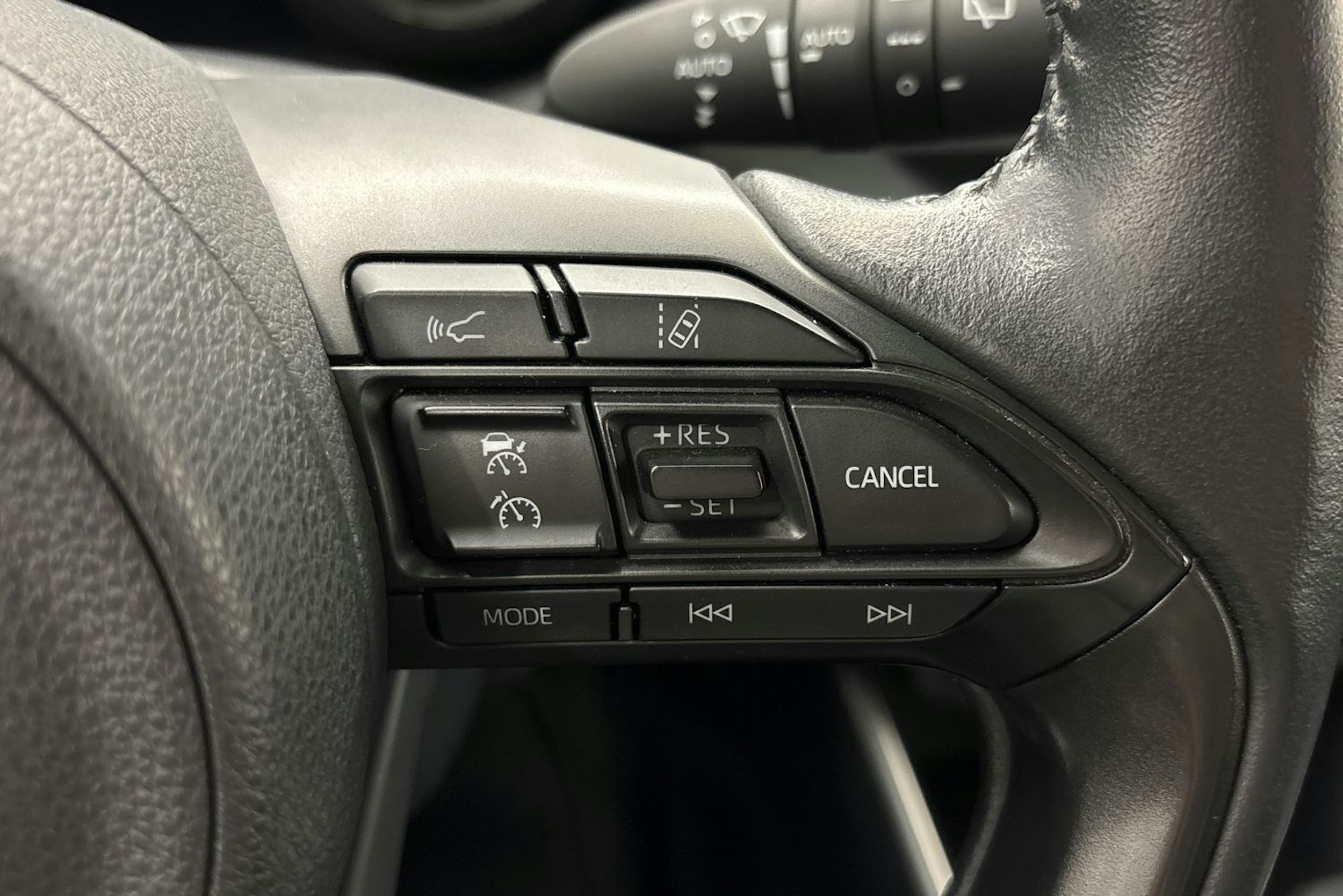 hopea Mazda Mazda2 Hybrid 2023 kuva 17.
