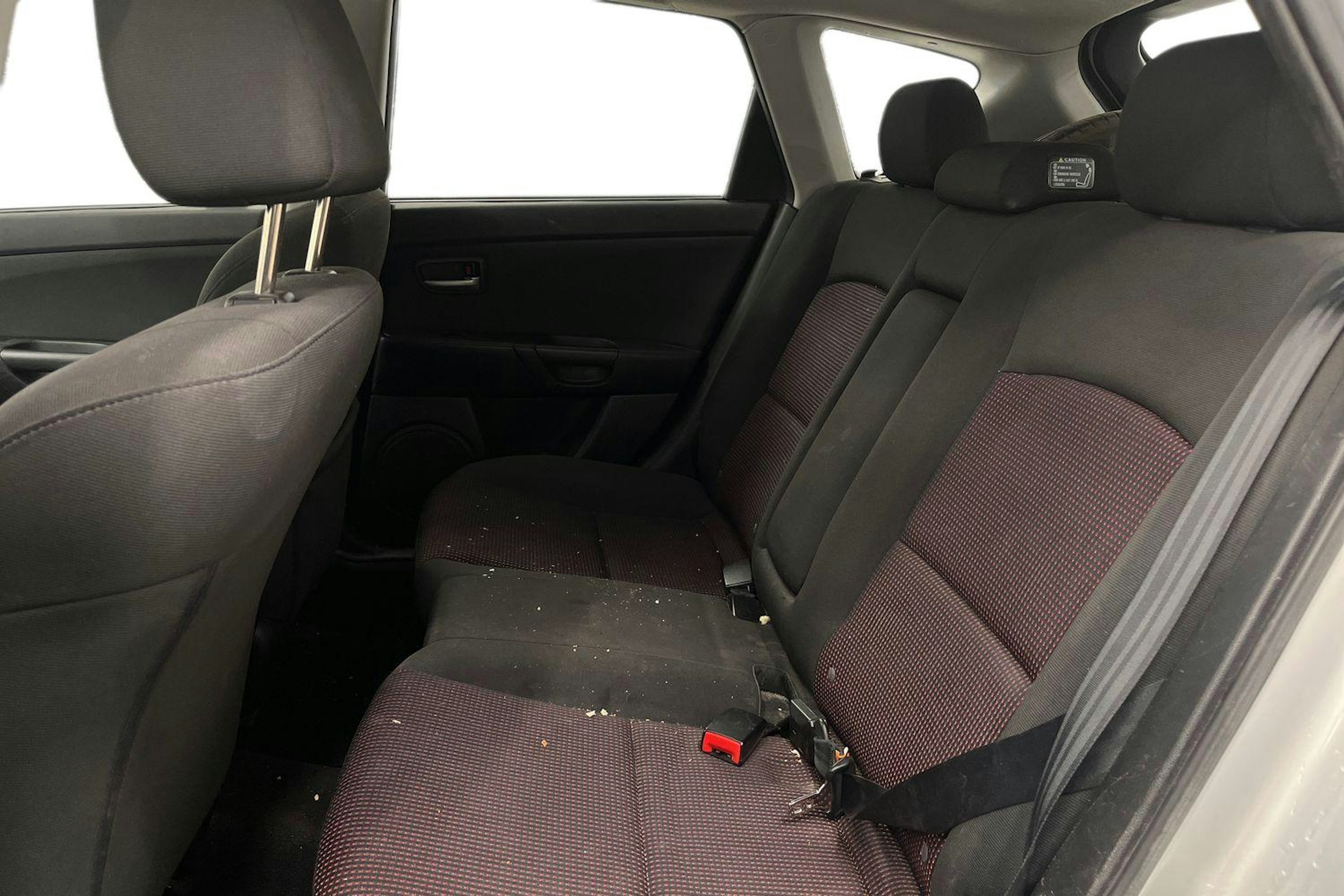 Harmaa Mazda 3 2004 kuva 8.