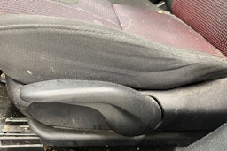 Harmaa Mazda 3 2004 kuva 12.