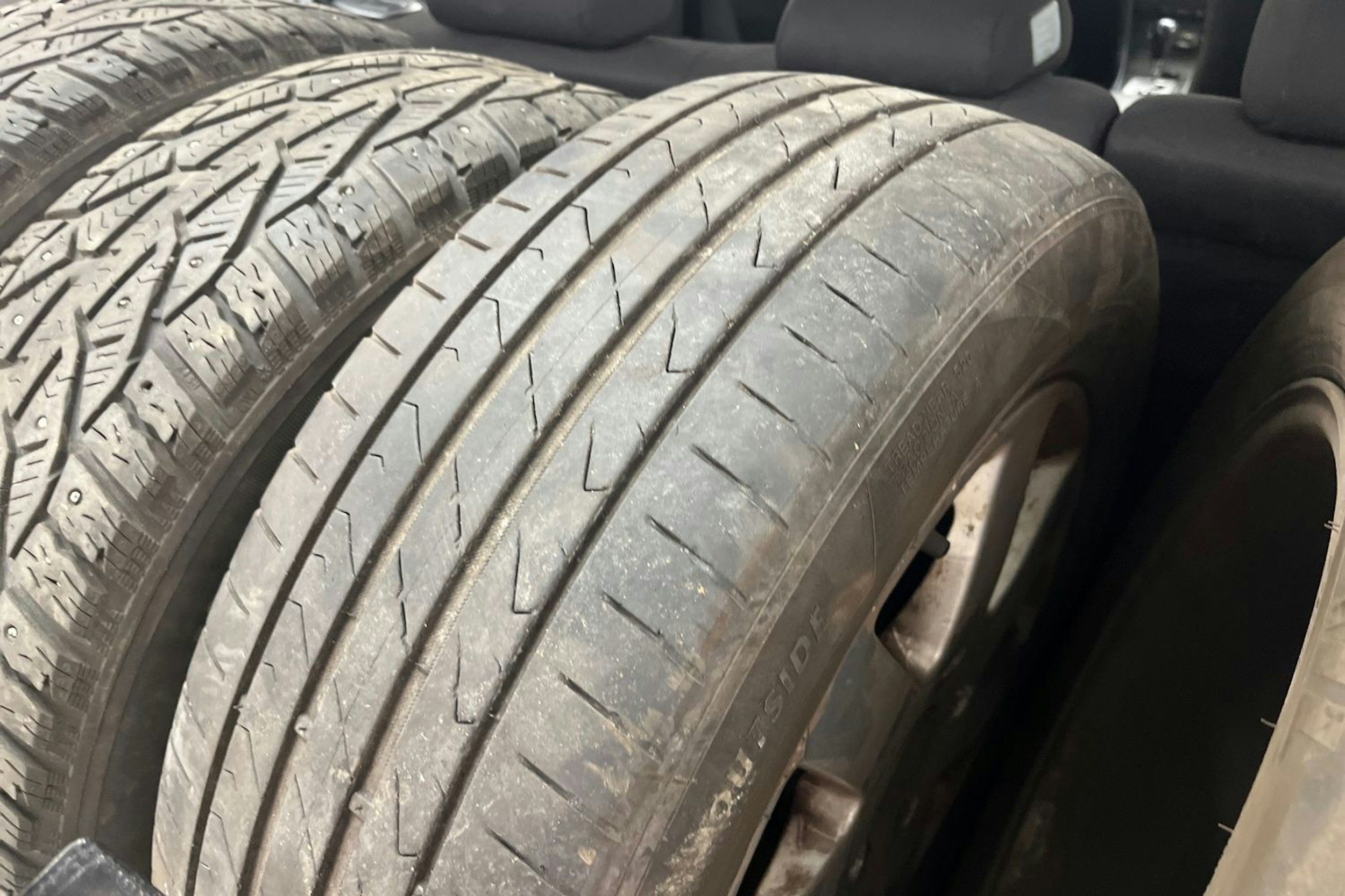 Harmaa Mazda 3 2004 kuva 23.