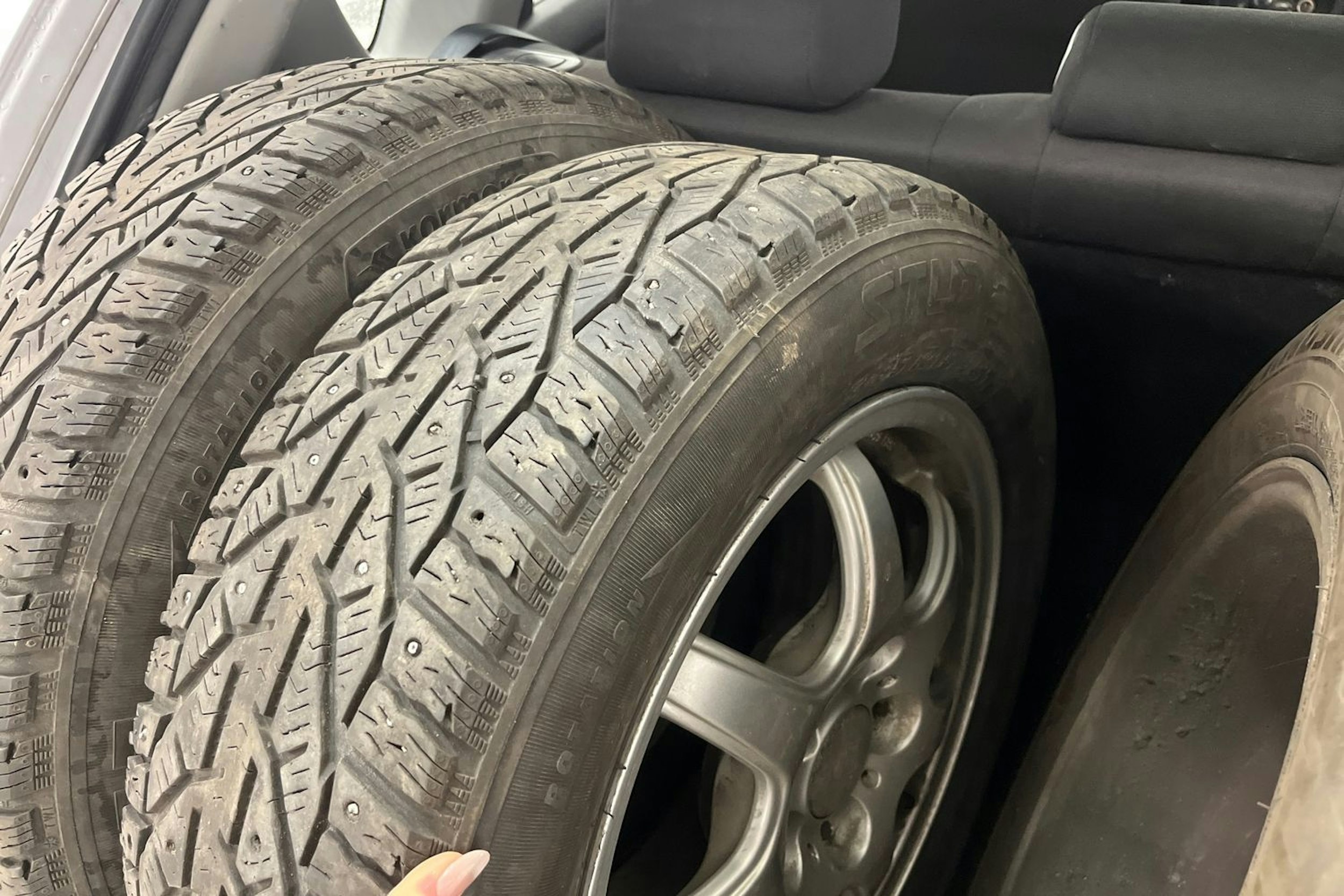 Harmaa Mazda 3 2004 kuva 24.