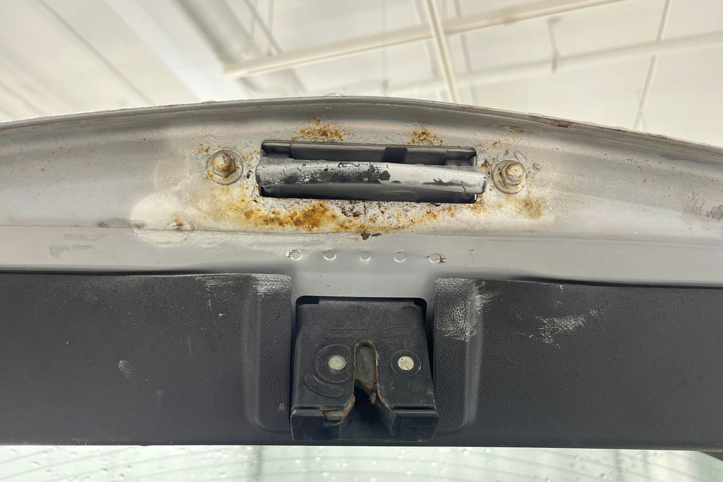 Harmaa Mazda 3 2004 kuva 25.