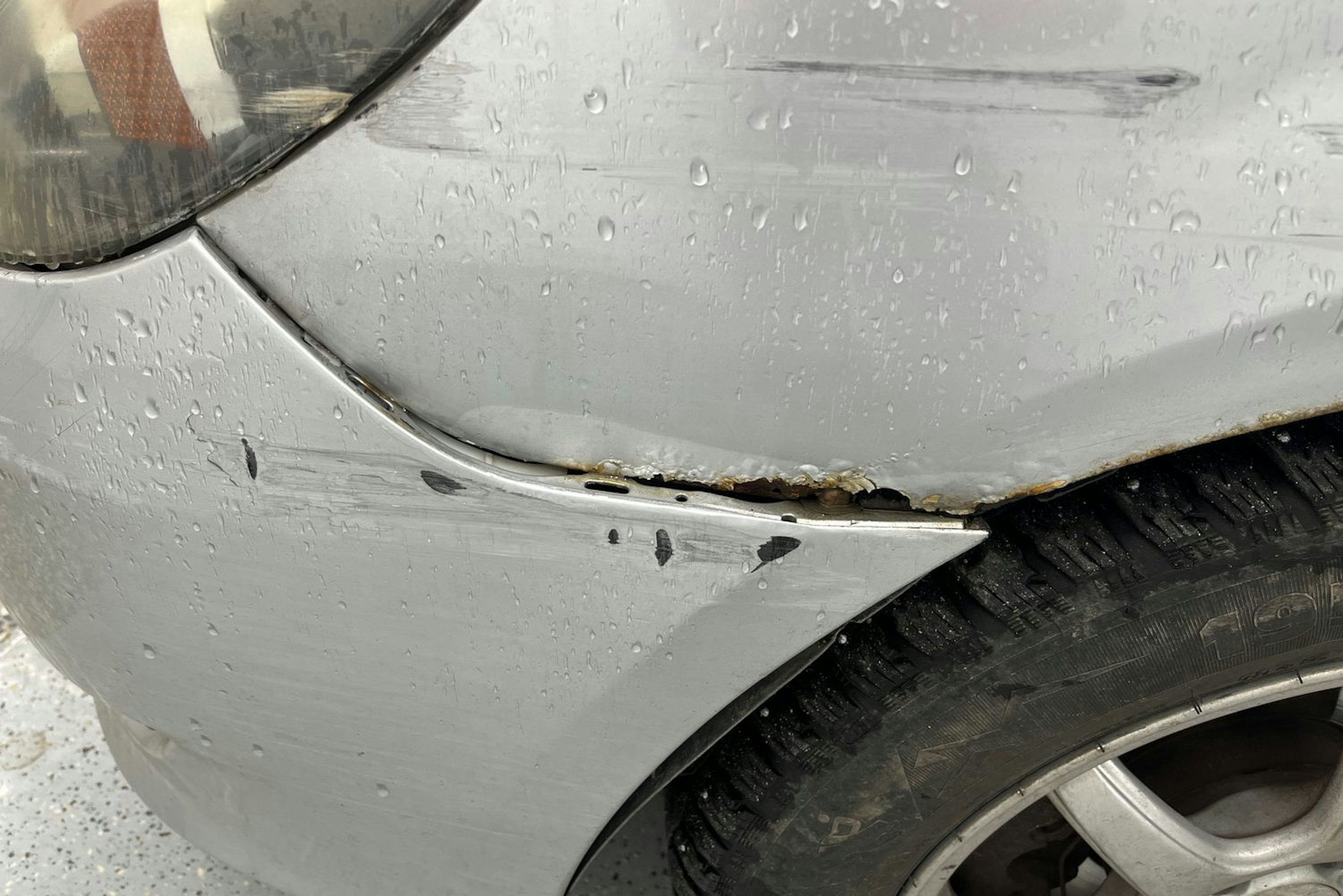 Harmaa Mazda 3 2004 kuva 28.