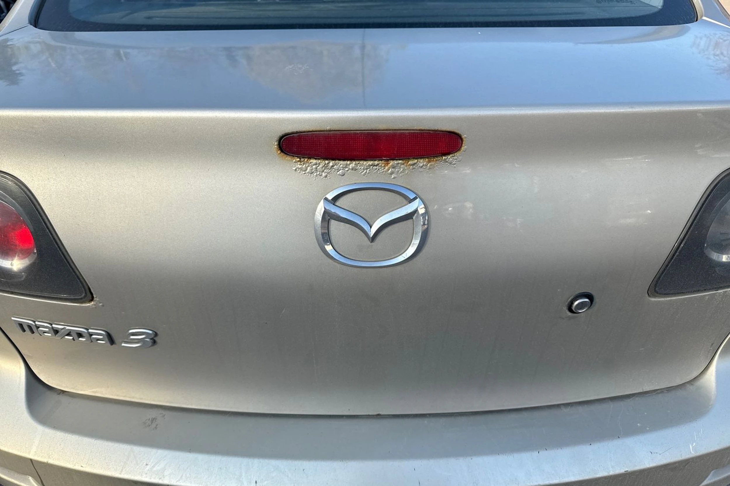 ruskea (beige) Mazda 3 2005 kuva 12.