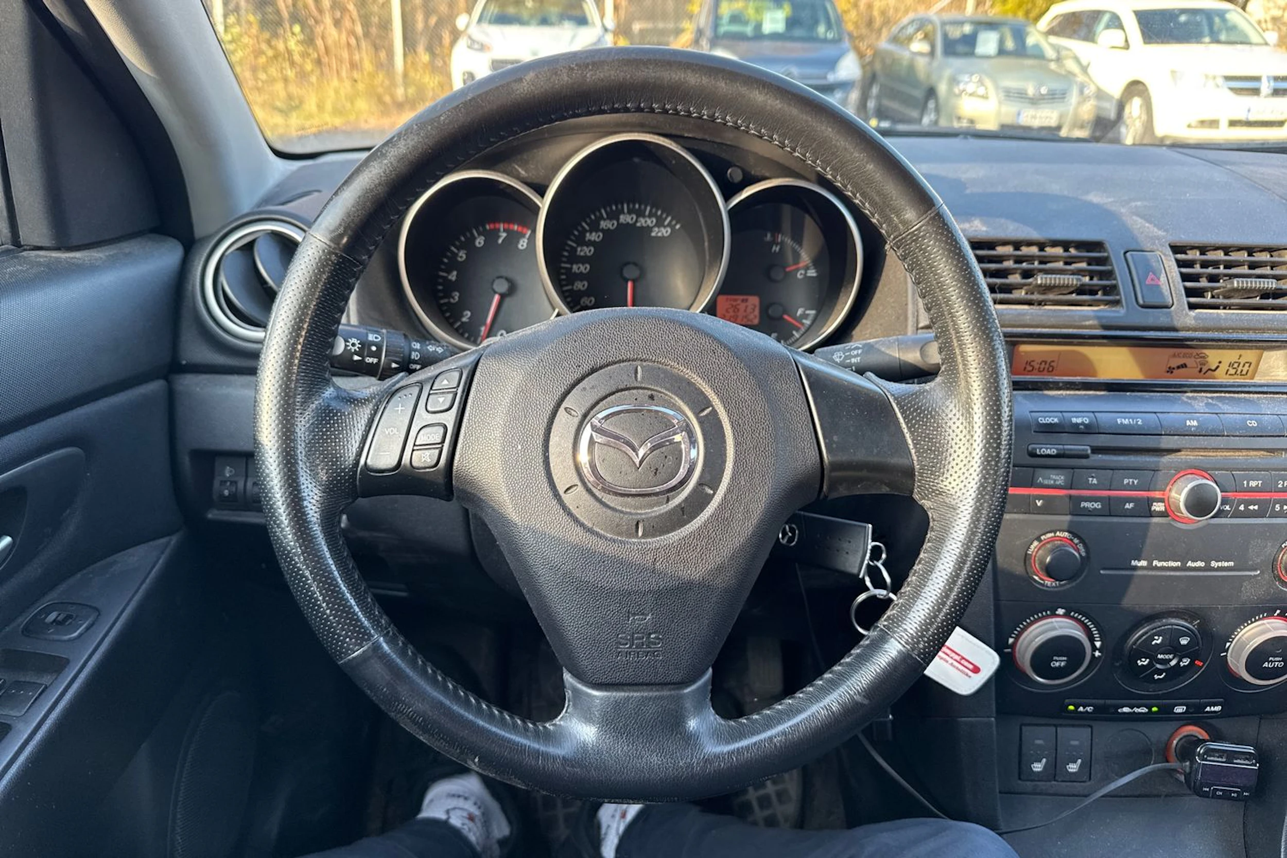 ruskea (beige) Mazda 3 2005 kuva 16.
