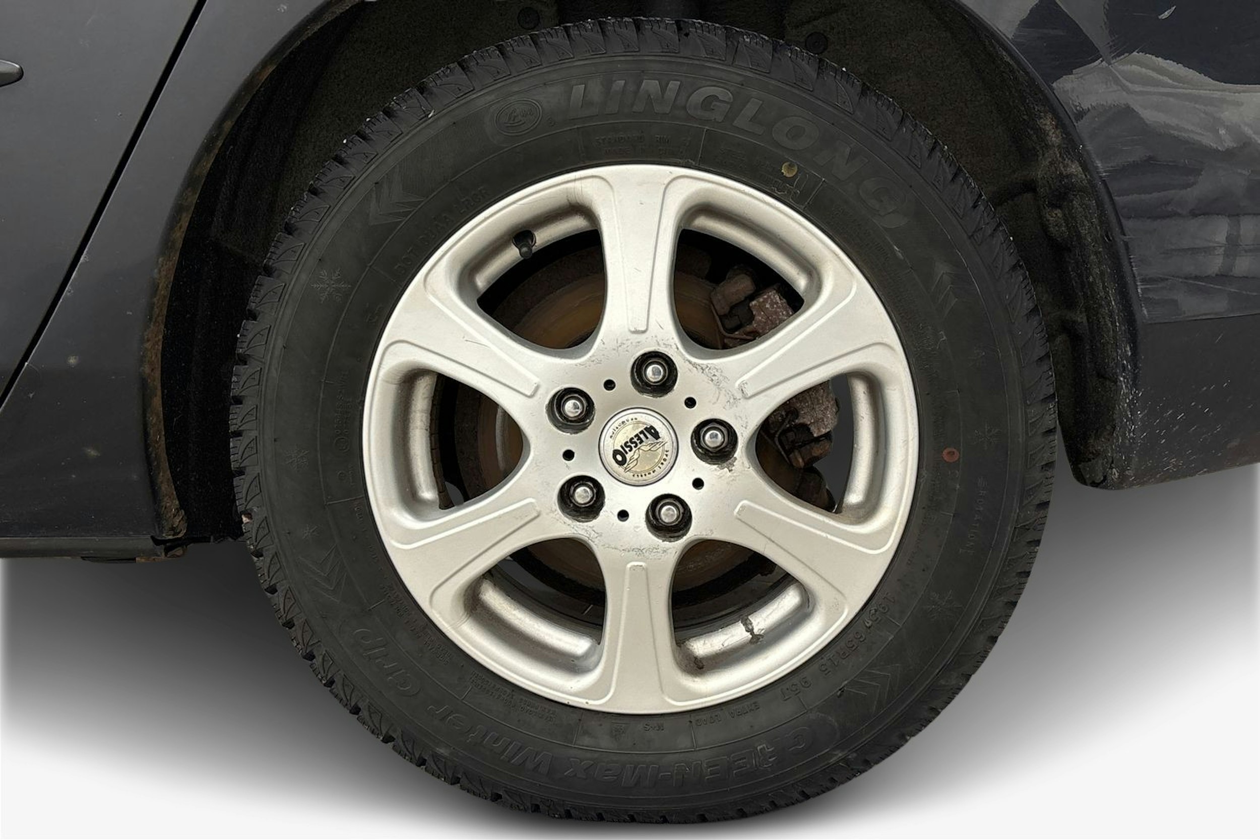 Musta Mazda 3 2006 kuva 9.