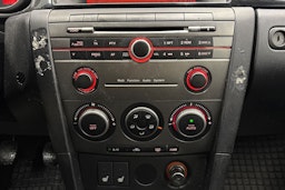 Musta Mazda 3 2006 kuva 15.