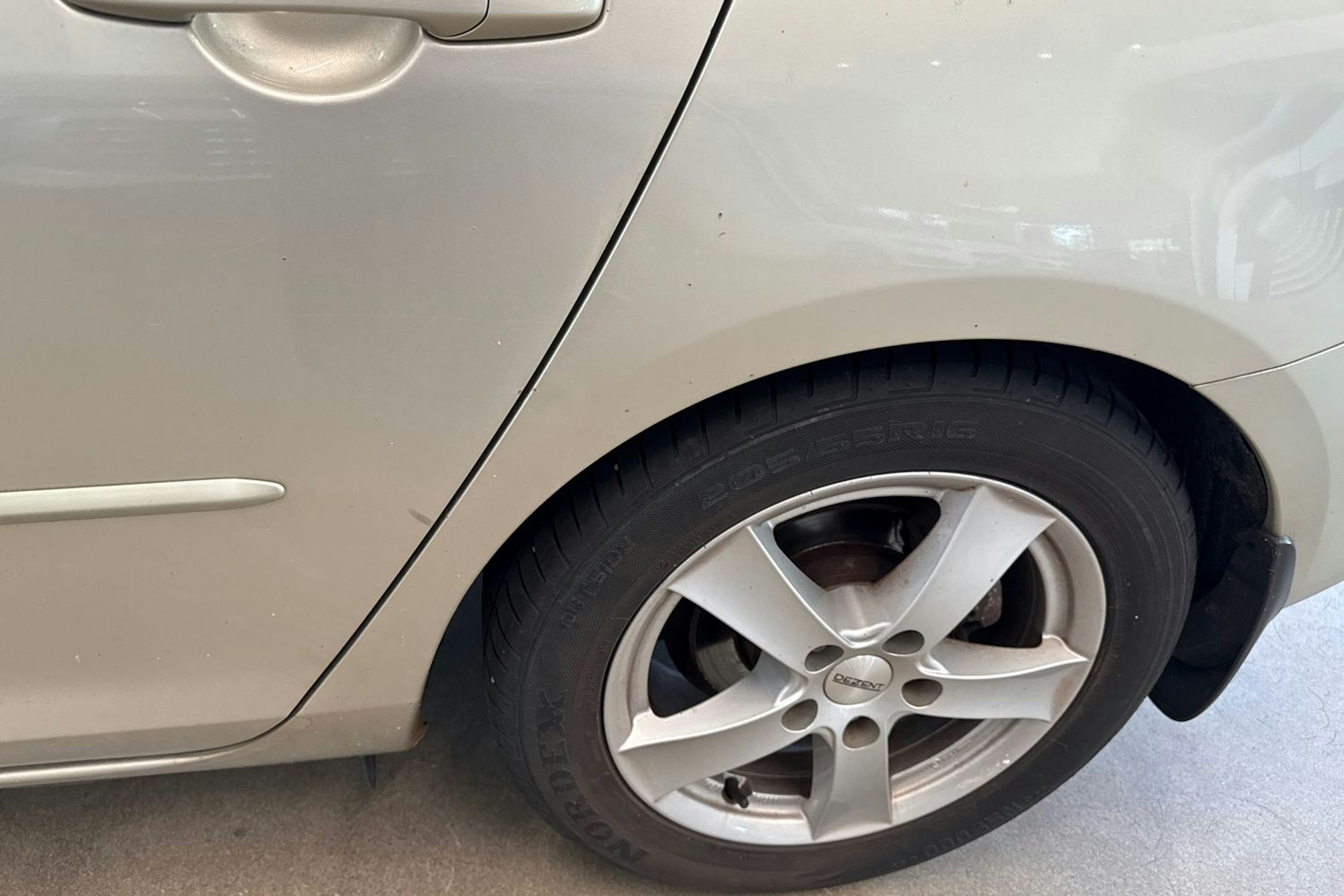 Ruskea (beige) Mazda 3 2008 kuva 27.