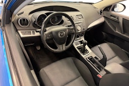 Sininen Mazda 3 2009 kuva 7.