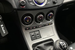 harmaa Mazda 3 2009 kuva 19.