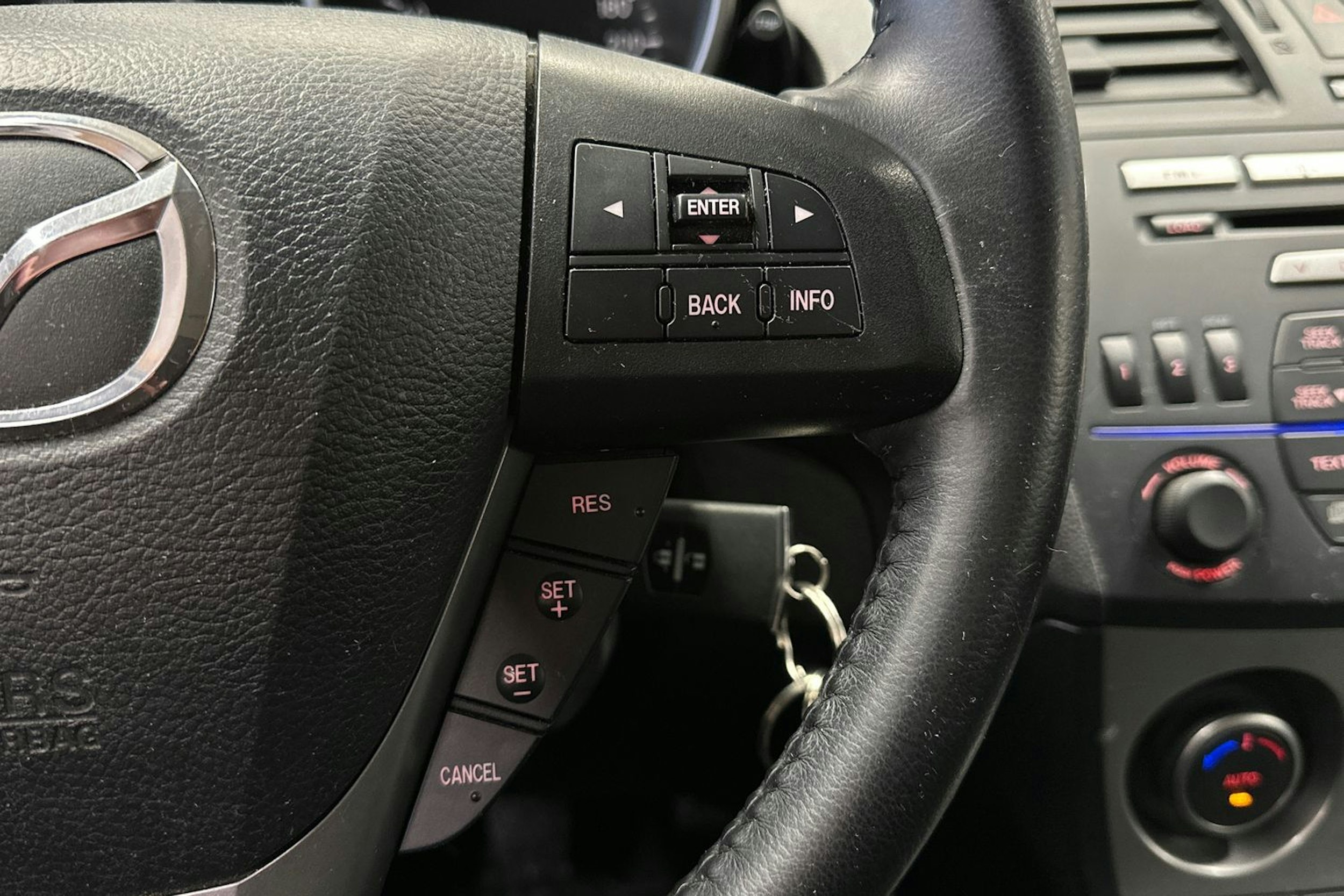 harmaa Mazda 3 2009 kuva 23.